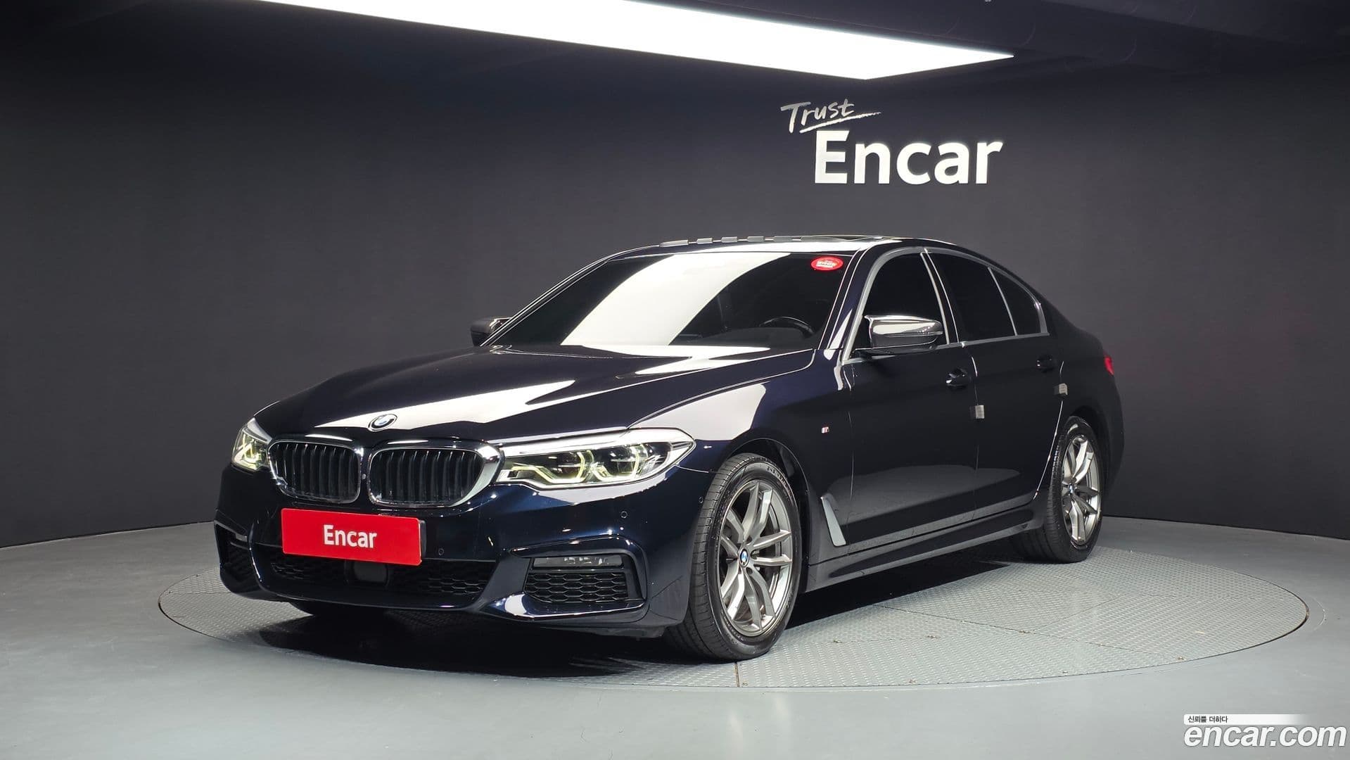 Main__Slider__Photo:5-Series BMW 2019.9-0