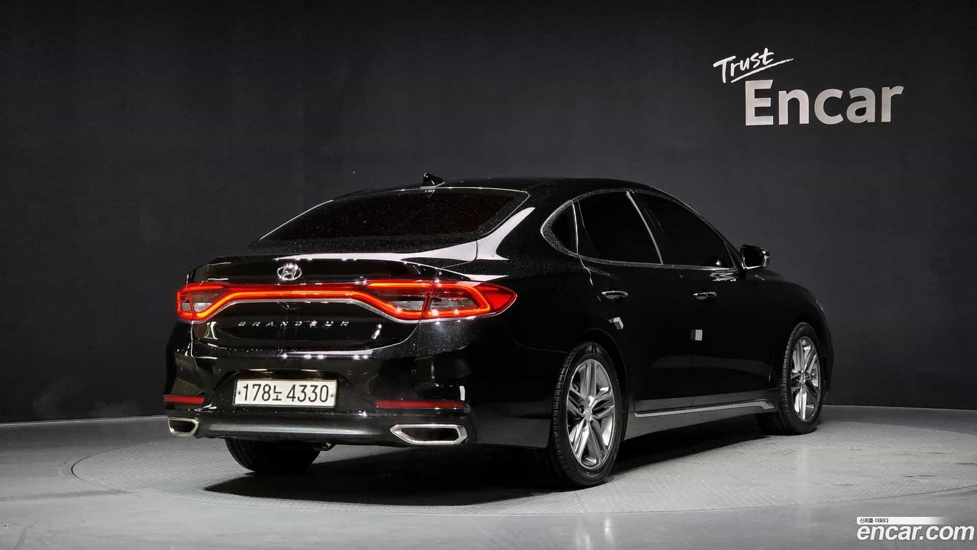 Grandeur Hyundai 2019.0-OUTER-002