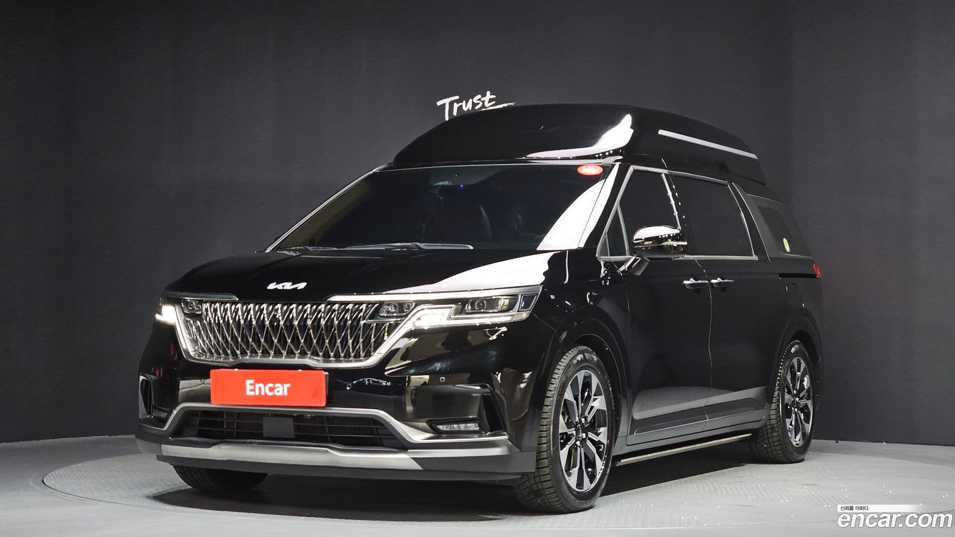 Main__Slider__Photo:Canival Kia 2022.0-0