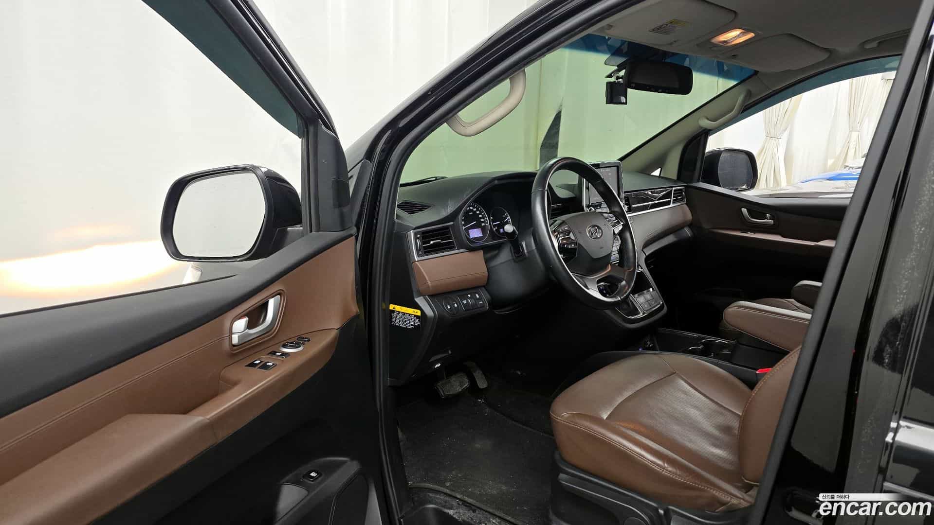 Starex Hyundai 2019.4-INNER-010