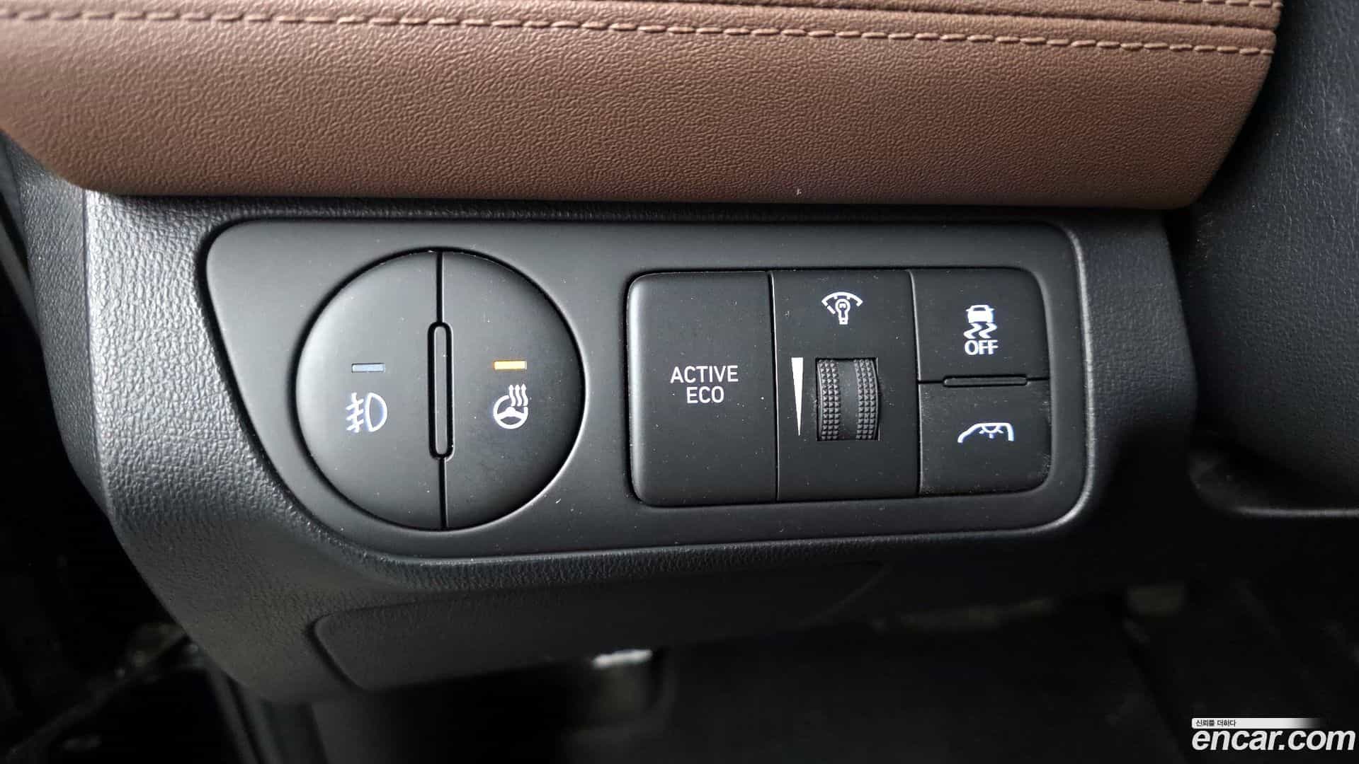 Starex Hyundai 2019.4-OPTION-021