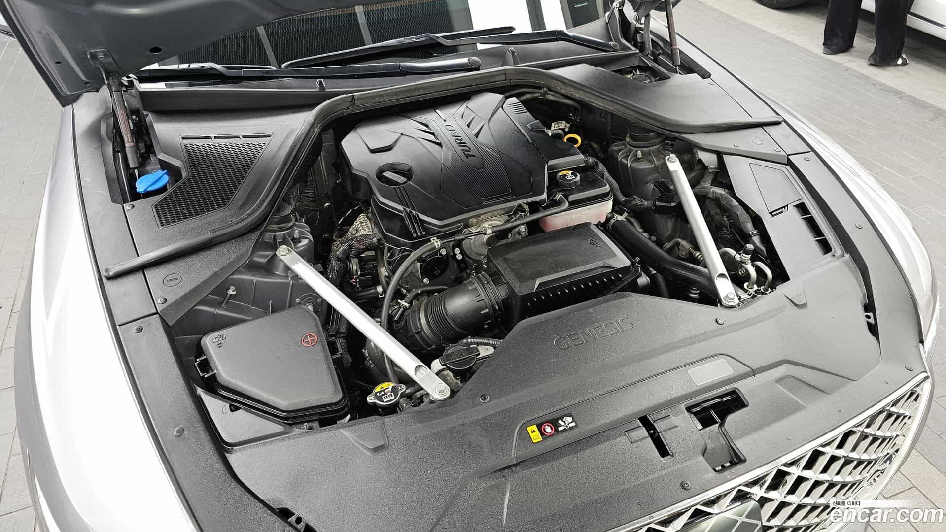 G80 Genesis 2023.0-INNER-006