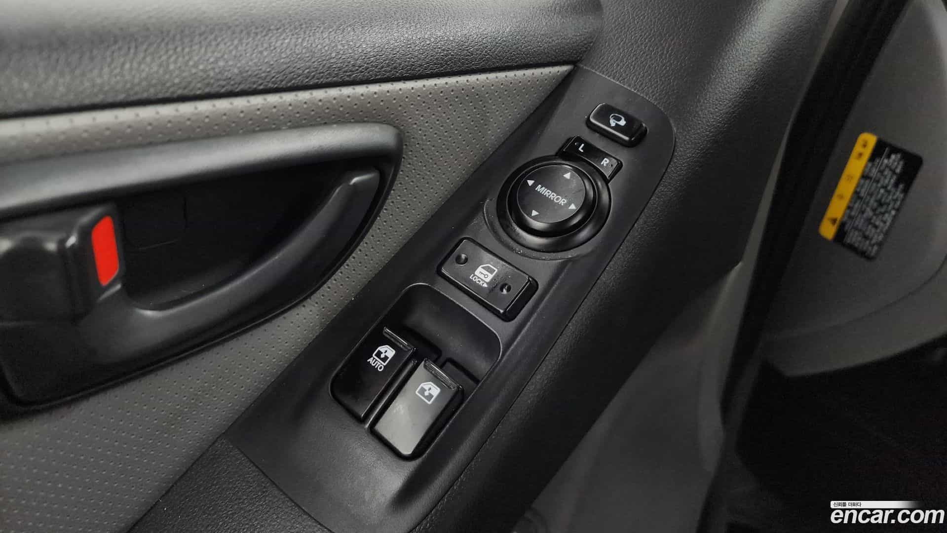Starex Hyundai 2021.2-OPTION-018