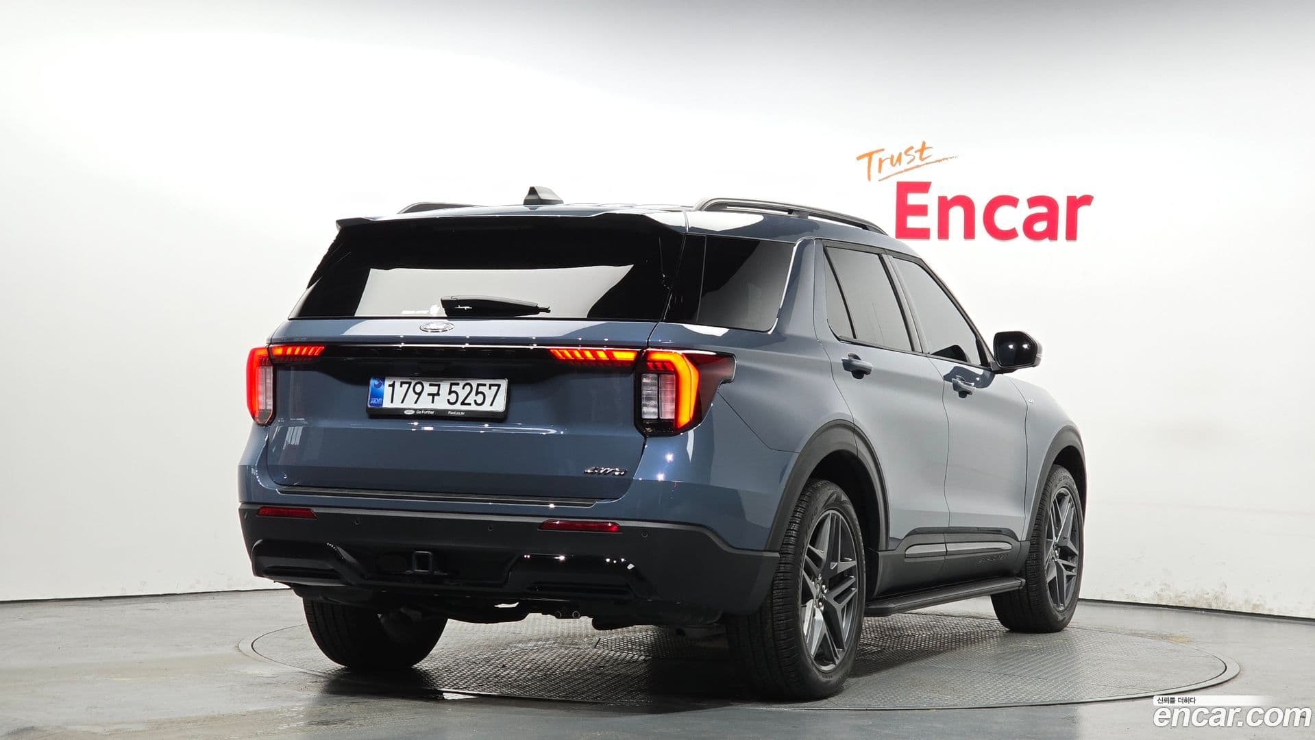 Main__Slider__Photo:Explorer Ford 2025.9-1
