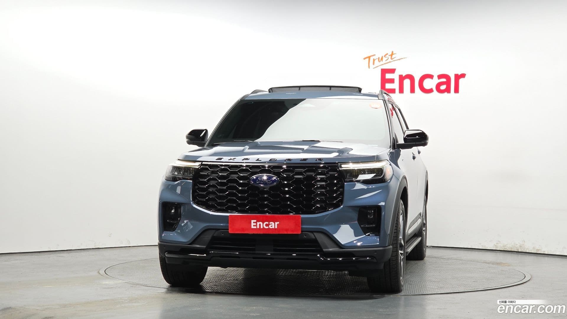 Main__Slider__Photo:Explorer Ford 2025.9-2
