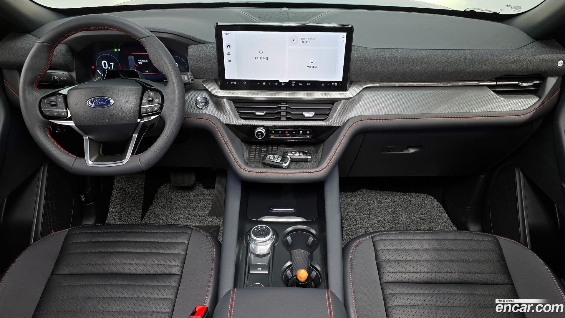 Main__Slider__Photo:Explorer Ford 2025.9-6