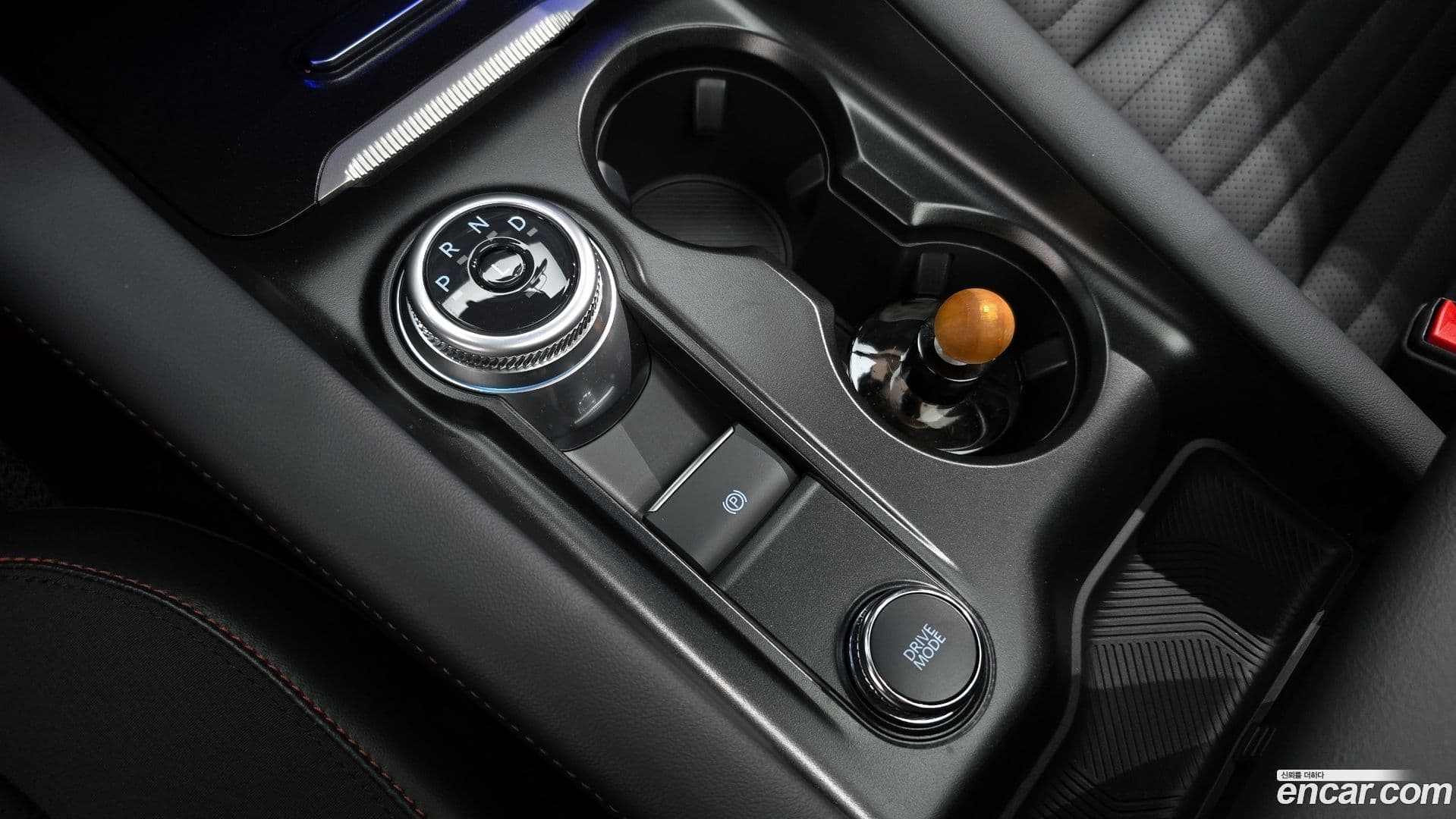 Main__Slider__Photo:Explorer Ford 2025.9-8