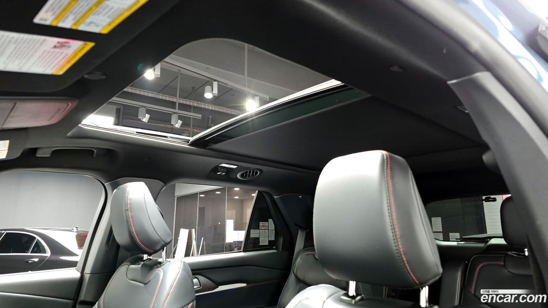 Main__Slider__Photo:Explorer Ford 2025.9-19