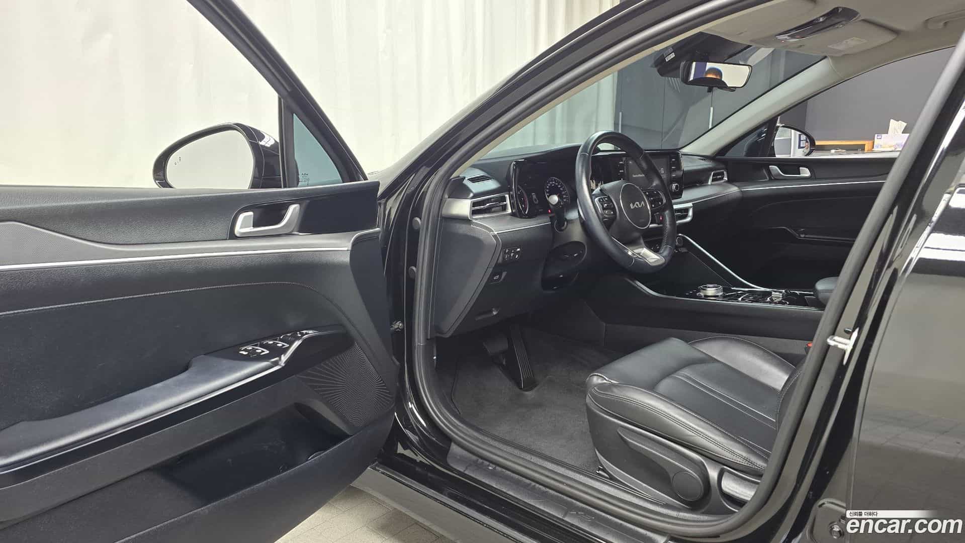 K5 Kia 2023.4-INNER-010