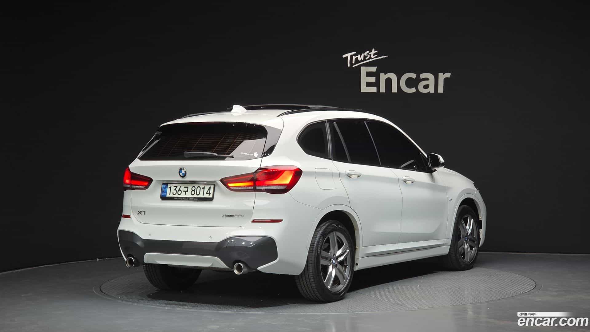 X1 BMW 2021.1-OUTER-002
