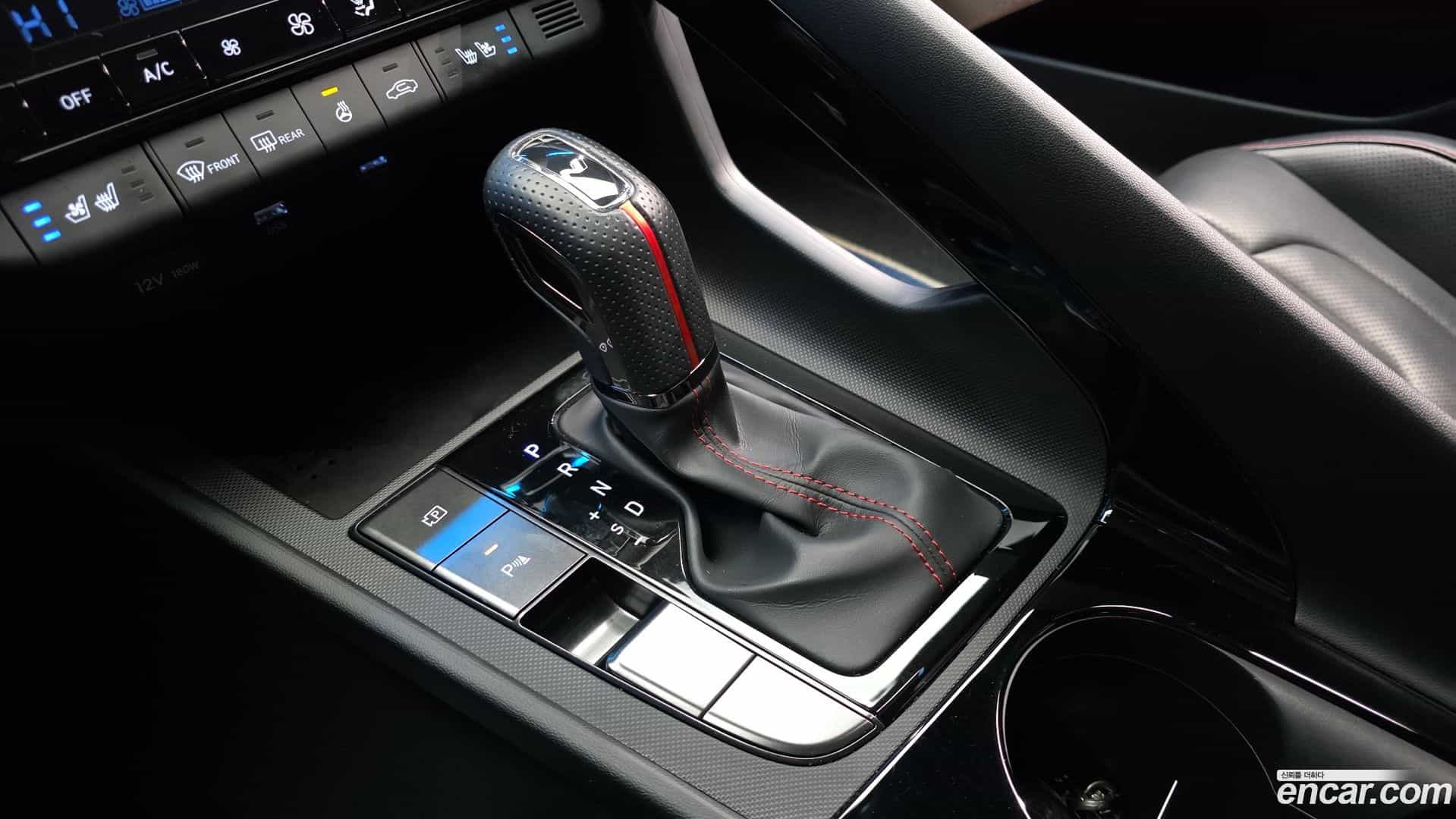 AVANTE Hyundai 2021.5-INNER-009