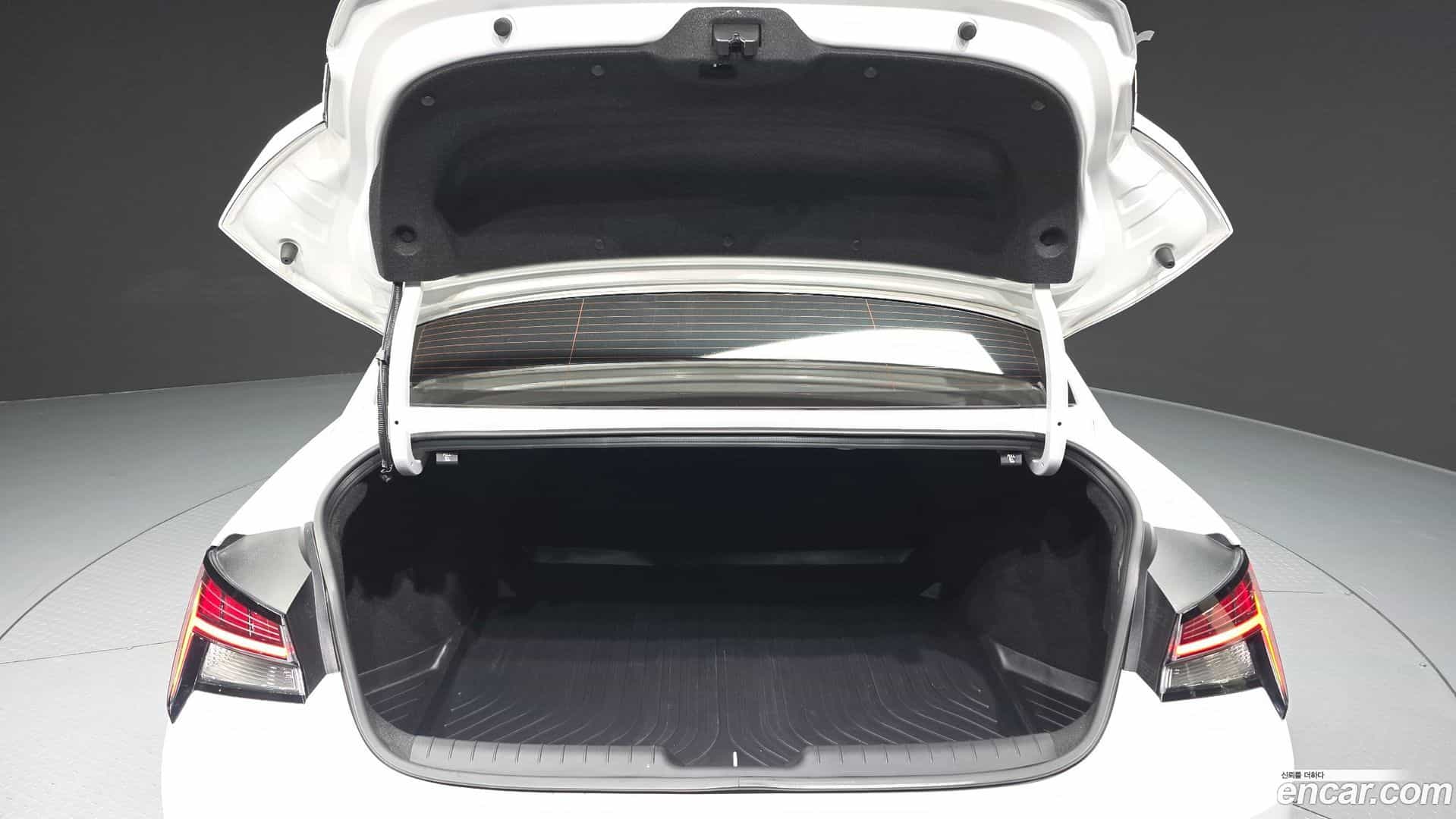AVANTE Hyundai 2021.5-OPTION-024