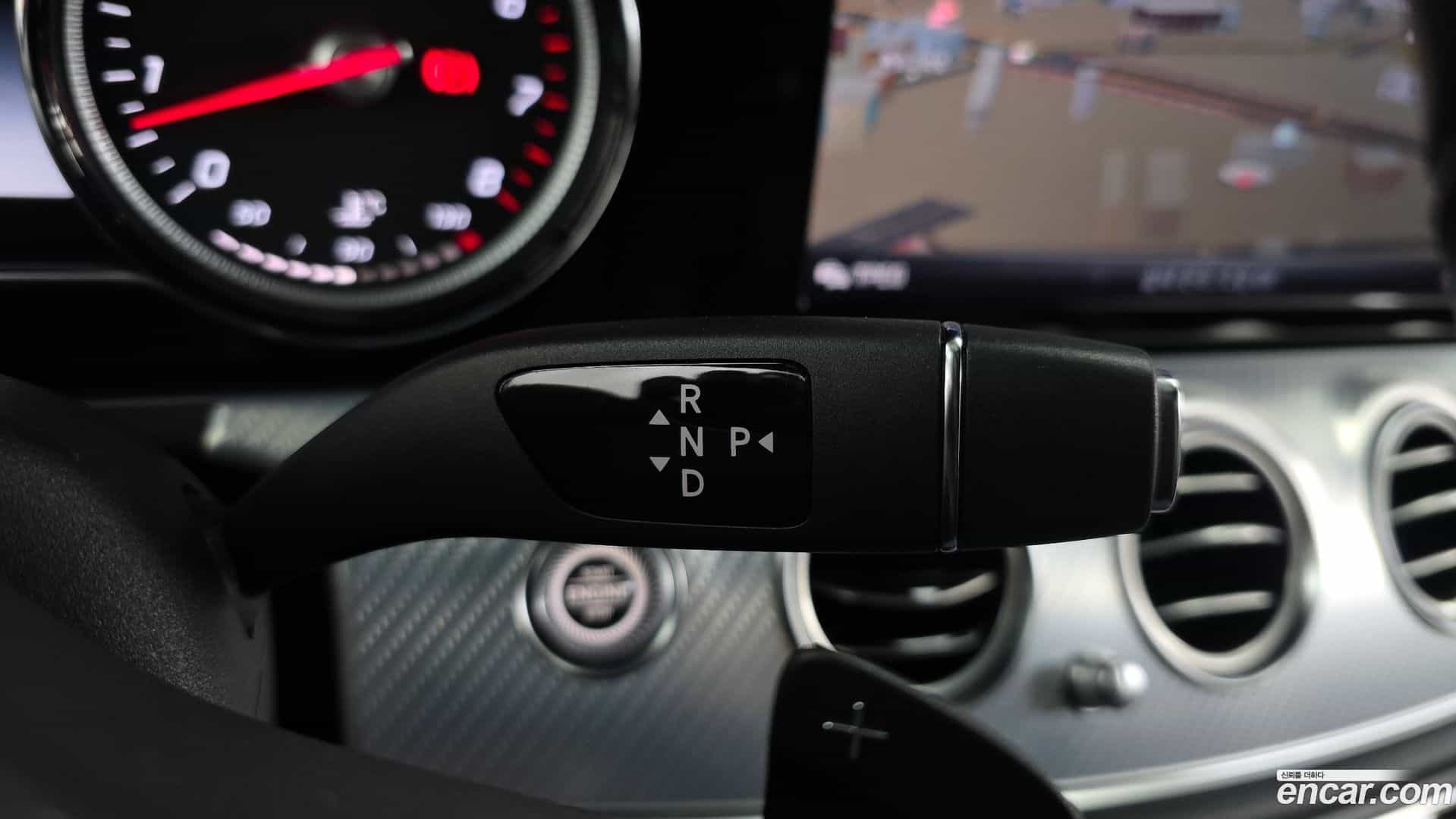 E-Class Mercedes-Benz 2019.10-INNER-009