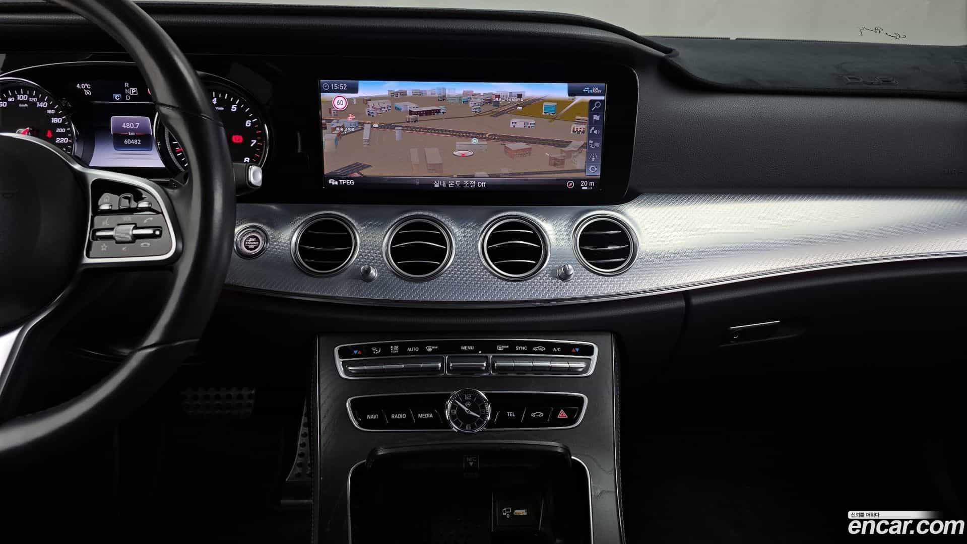 E-Class Mercedes-Benz 2019.10-OPTION-018