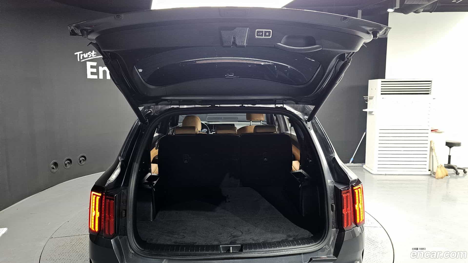 Sorento Kia 2021.0-OPTION-024