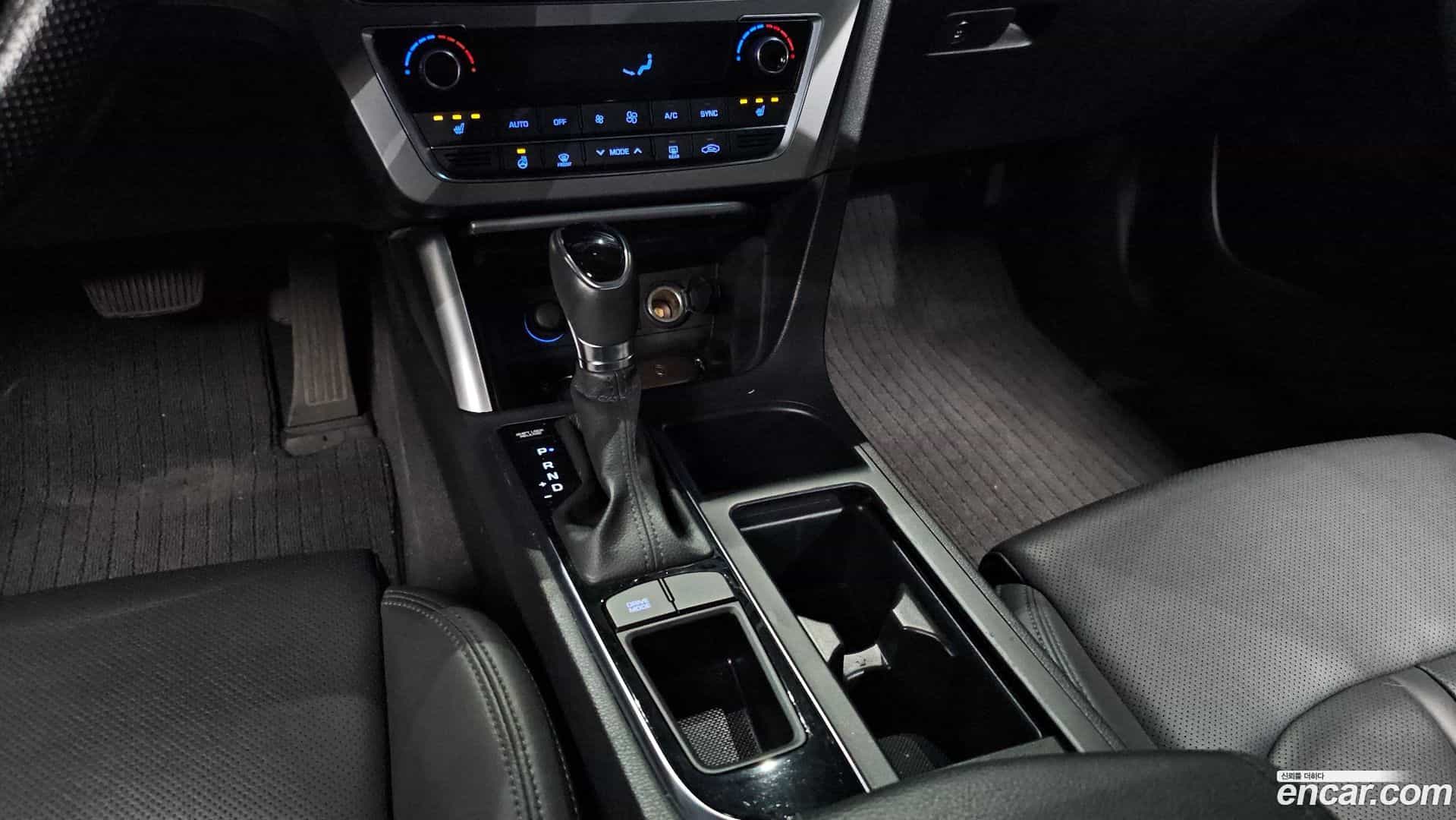 Sonata Hyundai 2016.6-INNER-009