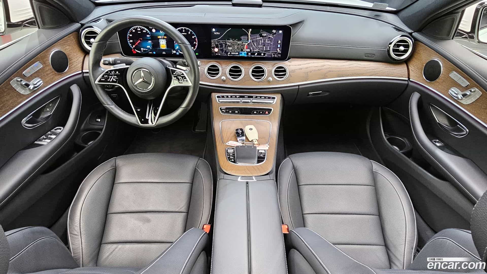E-Class Mercedes-Benz 2023.2-INNER-007
