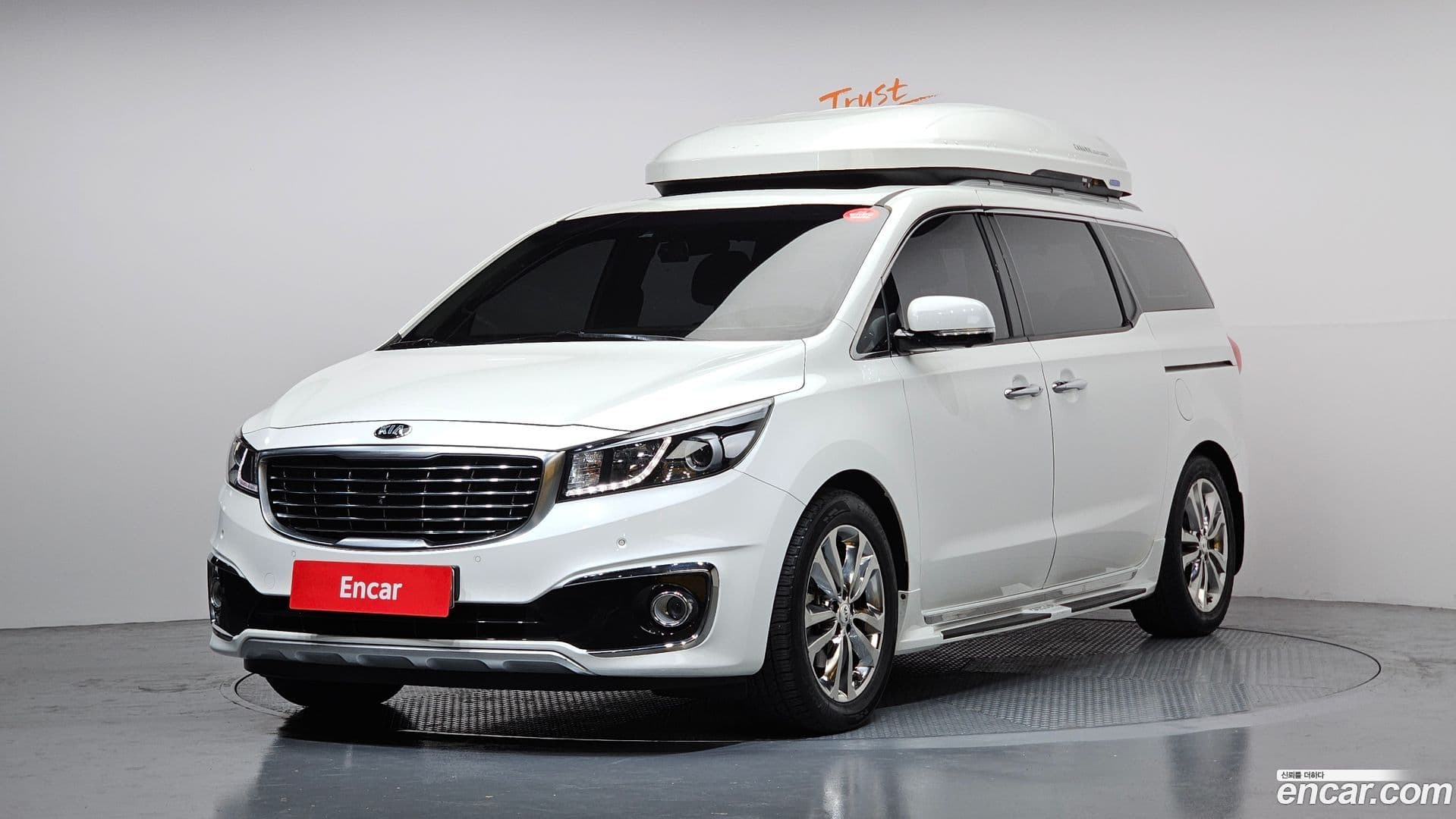Main__Slider__Photo:Canival Kia 2015.3-0