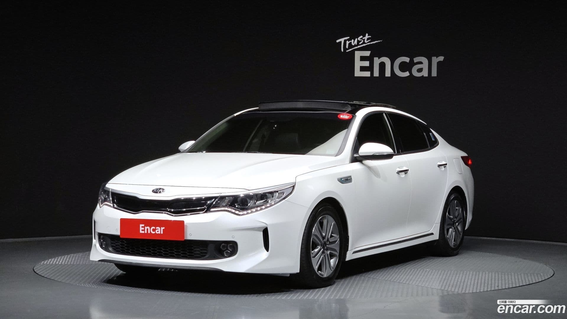 Main__Slider__Photo:K5 Kia 2018.2-0