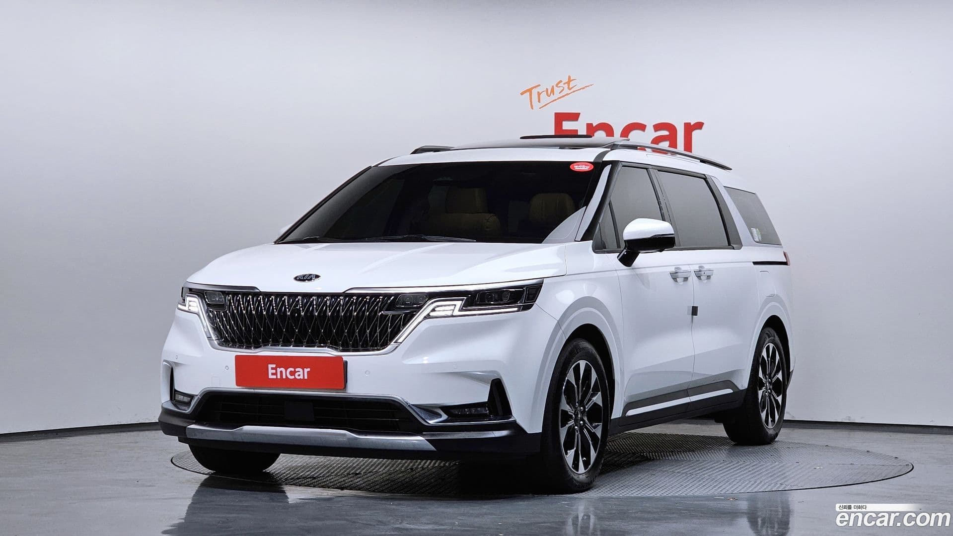 Main__Slider__Photo:Canival Kia 2020.11-0