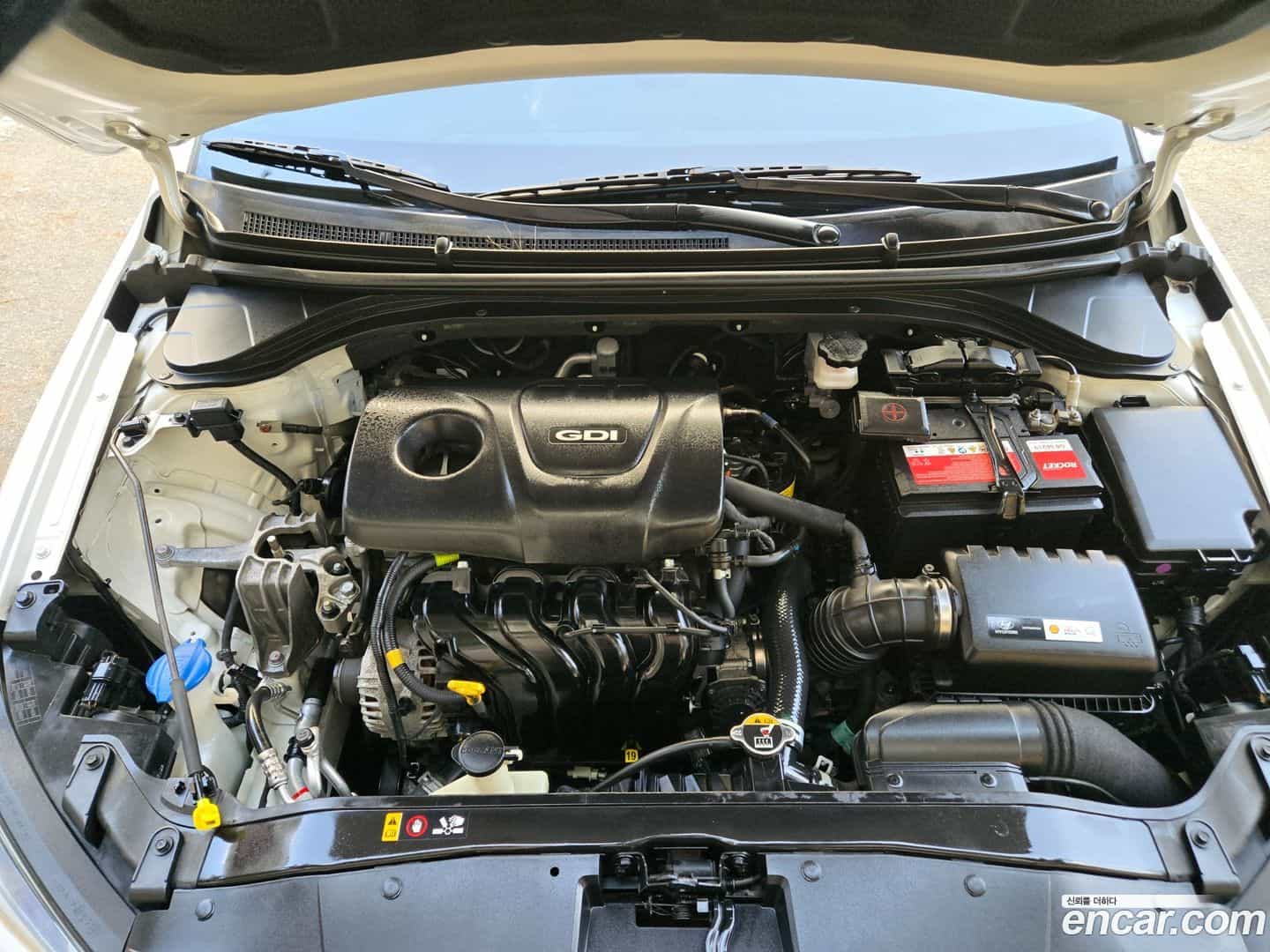 AVANTE Hyundai 2016.5-OPTION-022