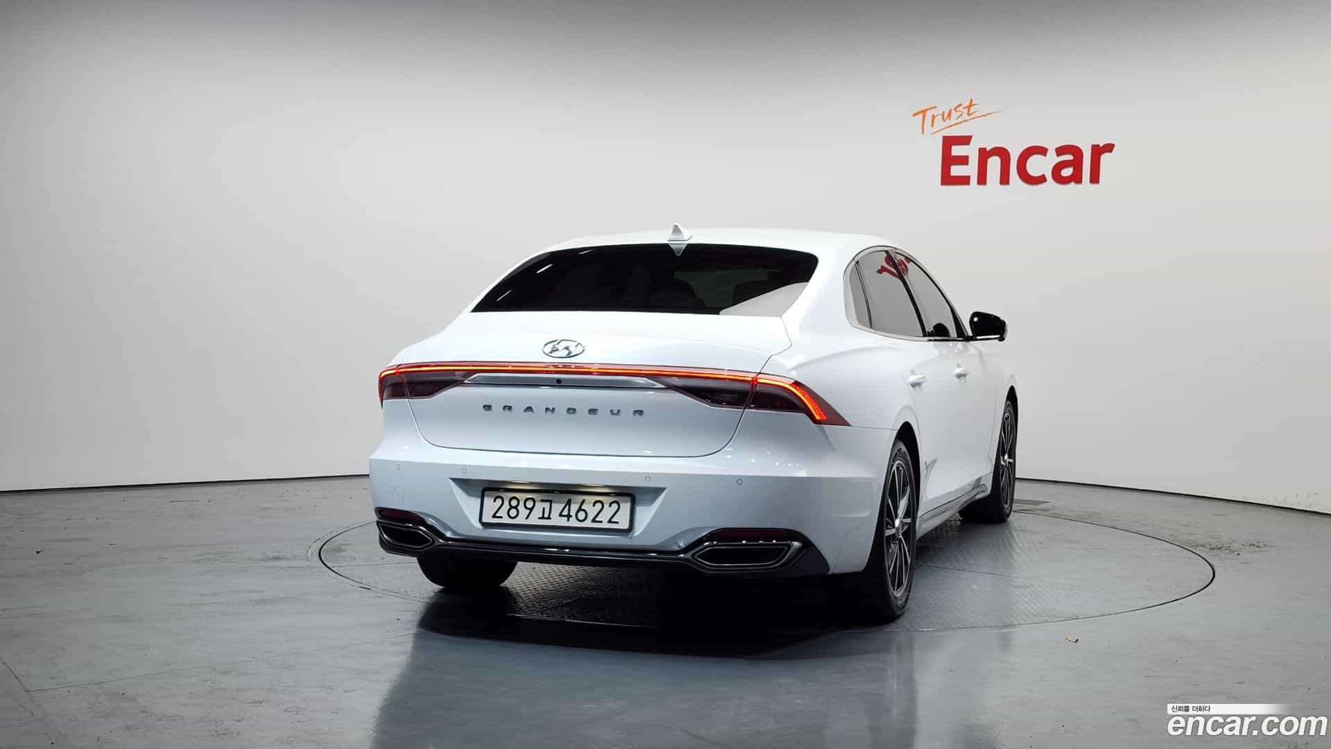 Grandeur Hyundai 2022.1-OUTER-004