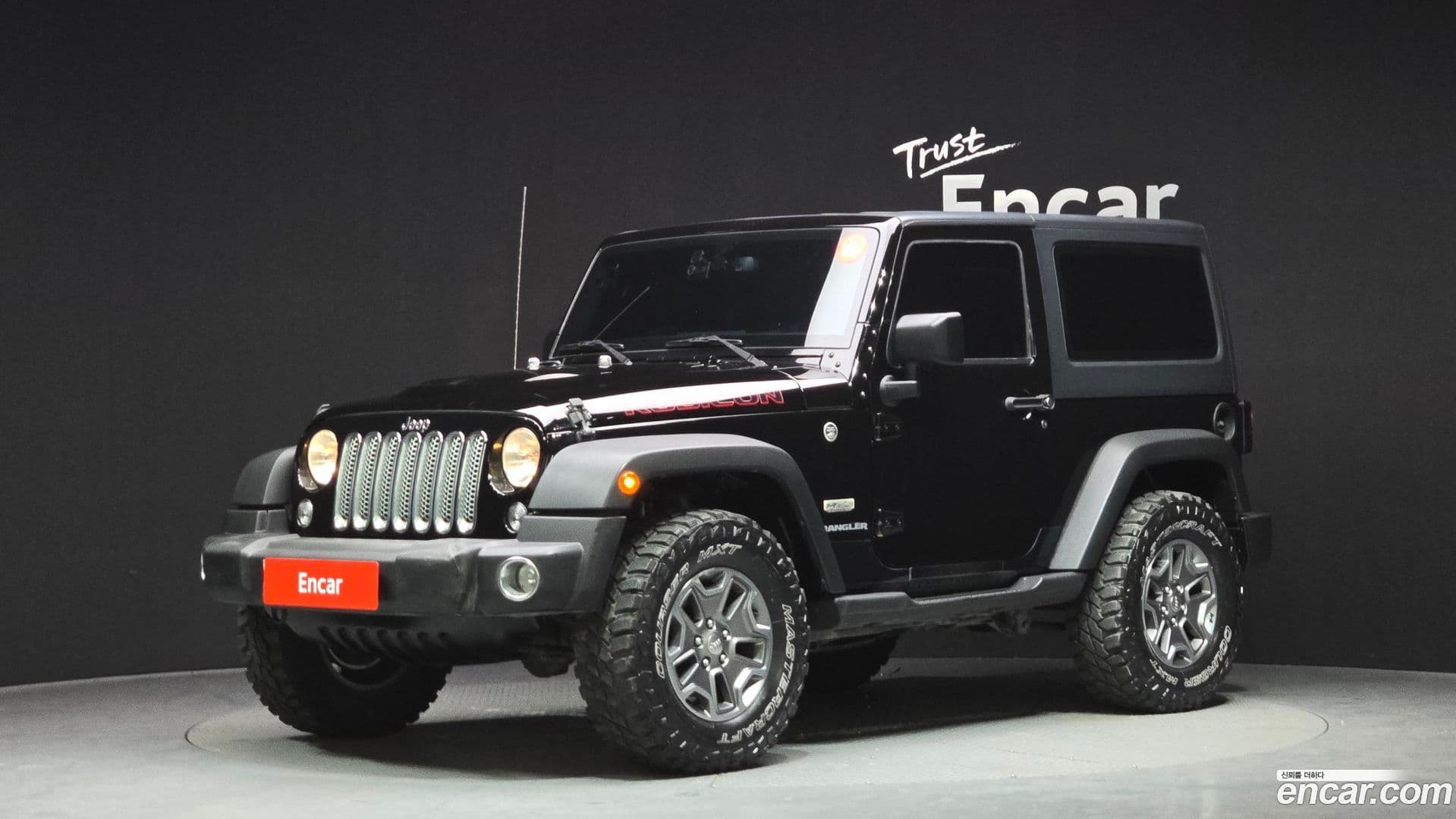 Main__Slider__Photo:Wrangler Jeep 2017.11-0