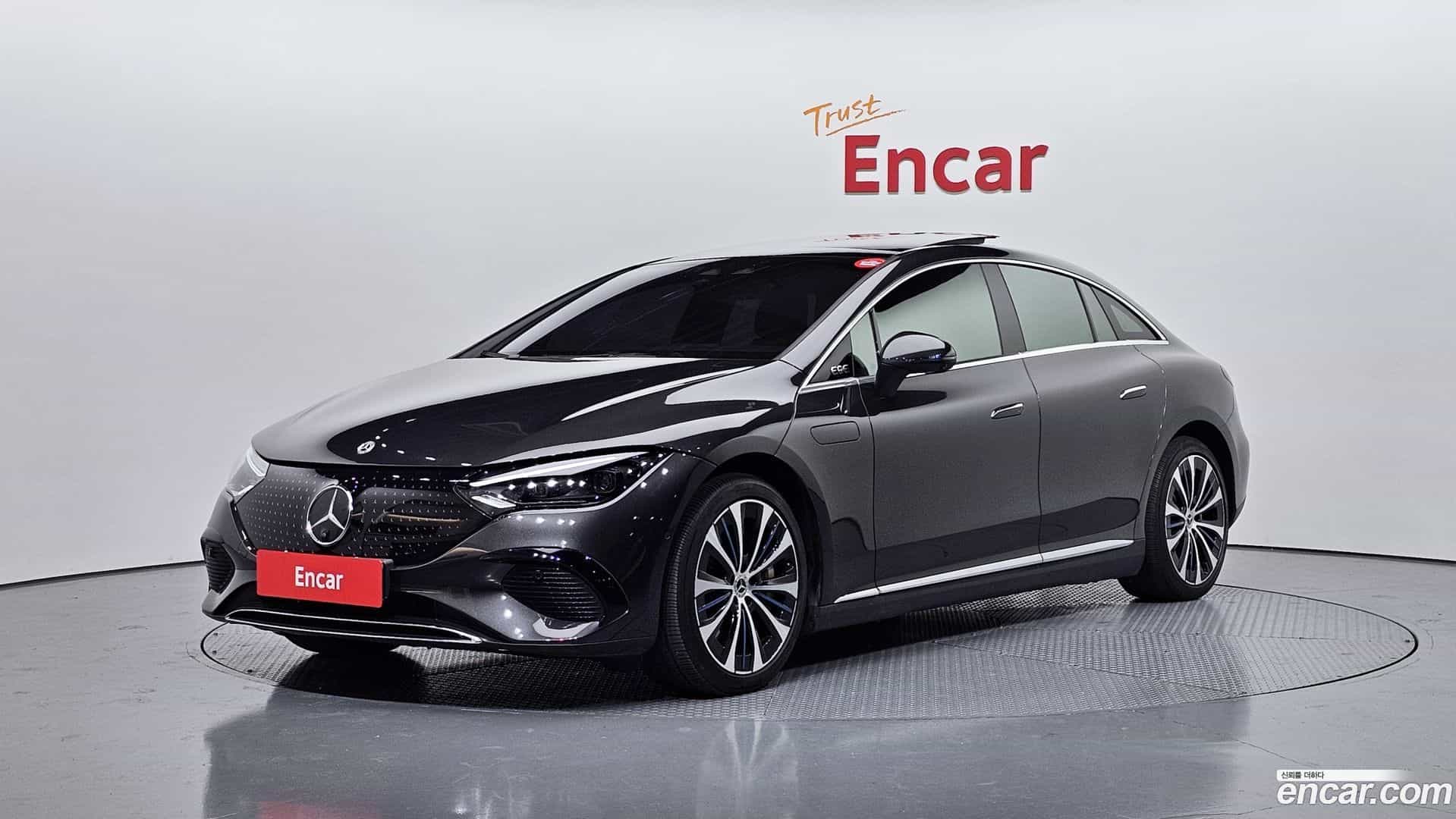 EQE Mercedes-Benz 2023.1-OUTER-001