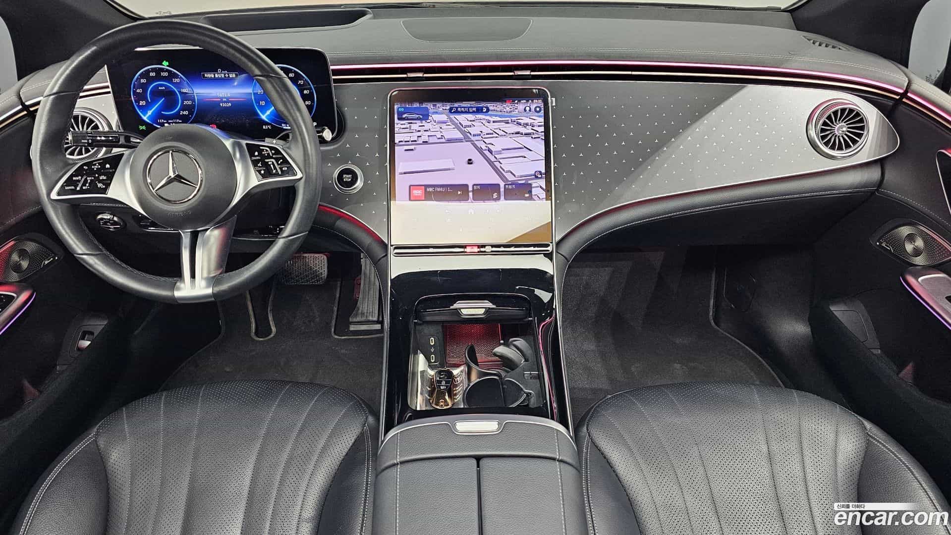 EQE Mercedes-Benz 2023.1-INNER-007