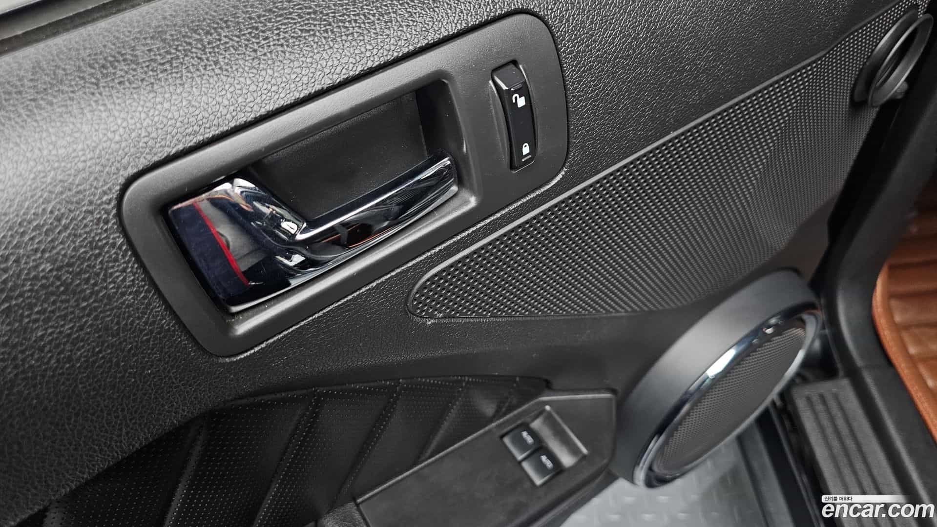 Mustang Ford 2010.7-OPTION-020