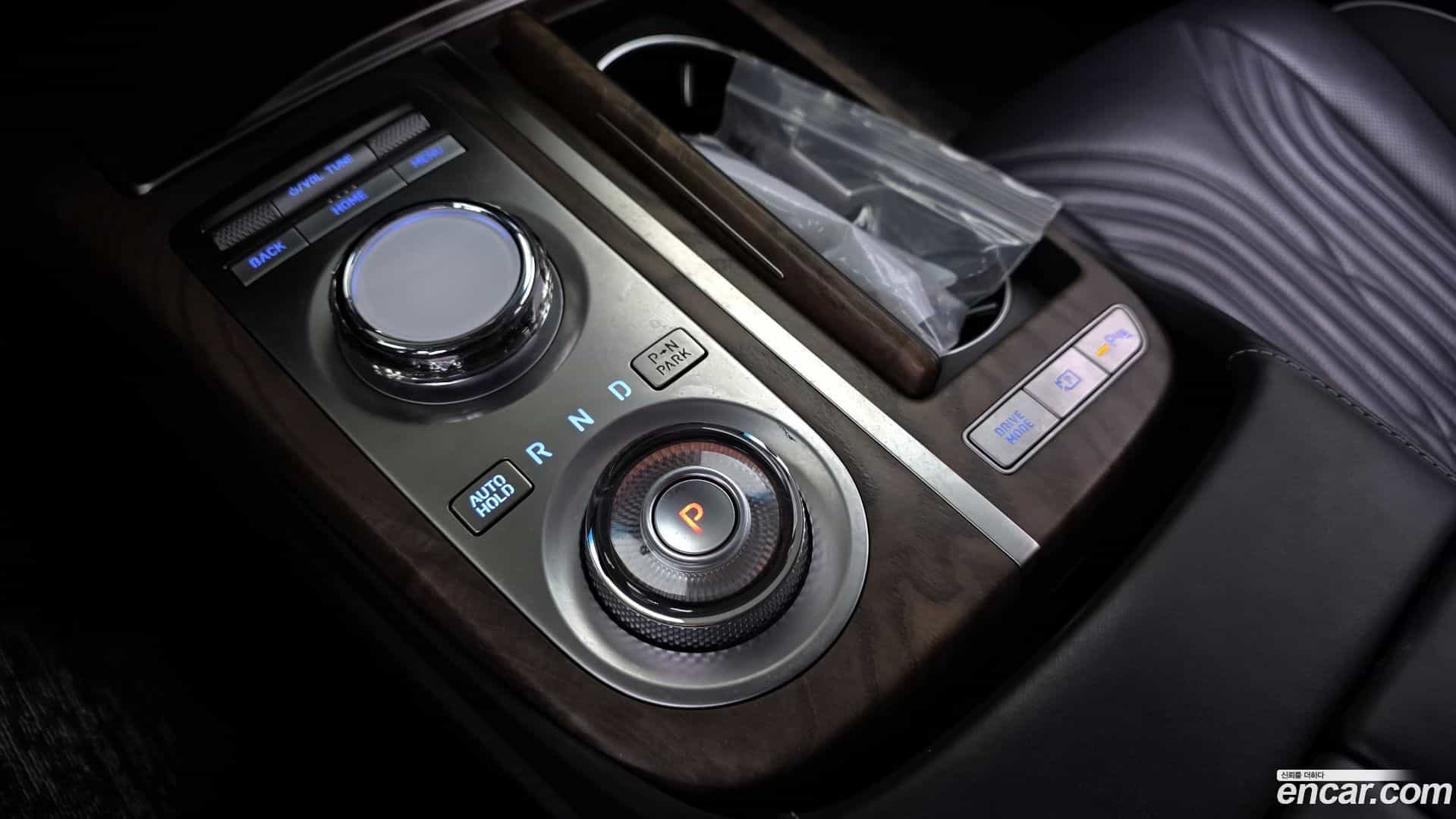 G80 Genesis 2023.1-INNER-009
