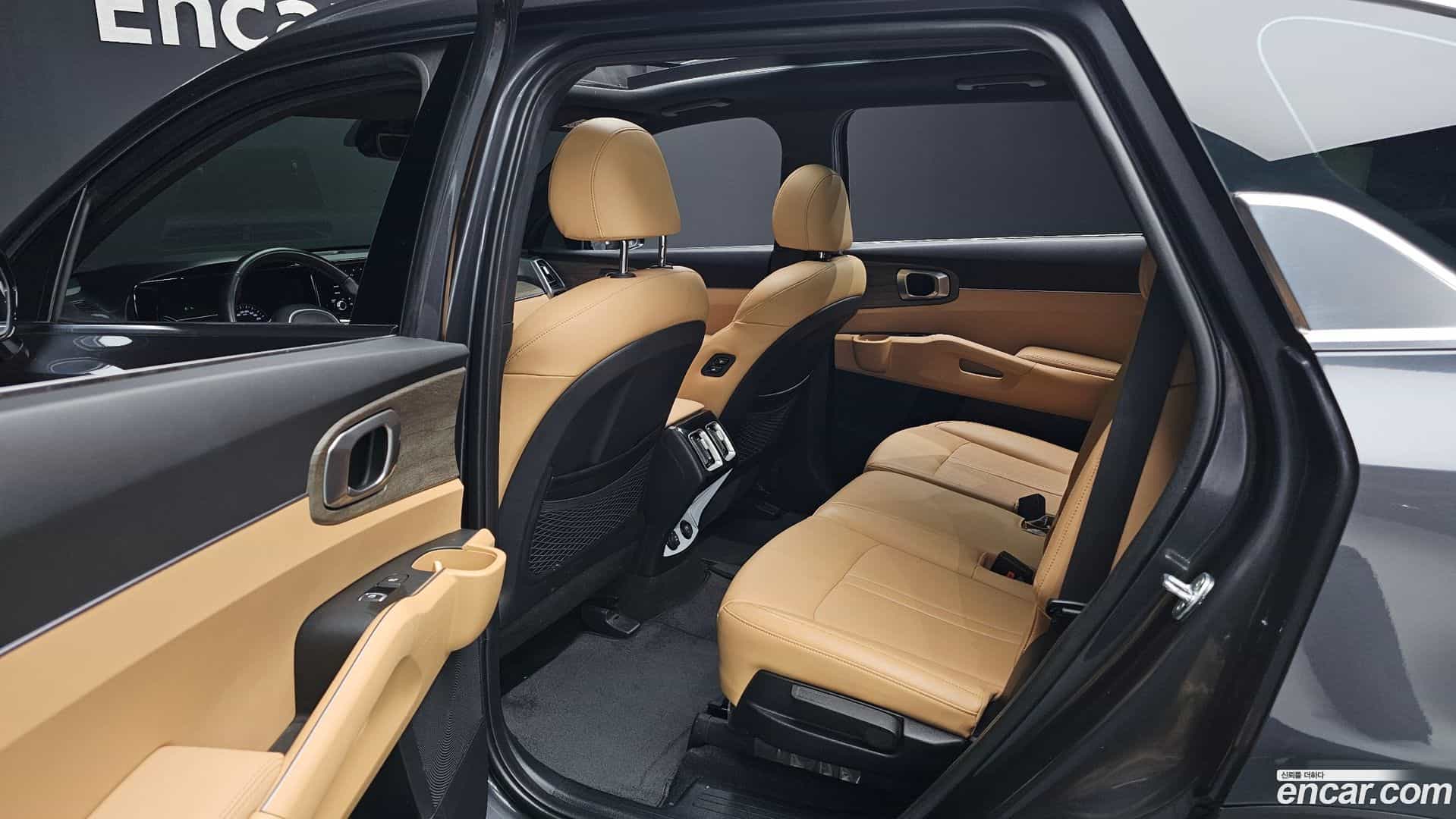 Sorento Kia 2022.3-OPTION-016