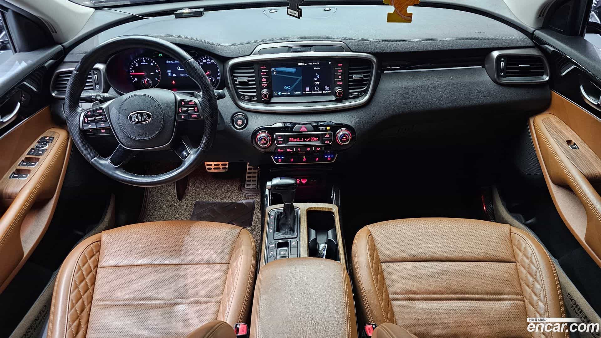Sorento Kia 2020.2-INNER-007