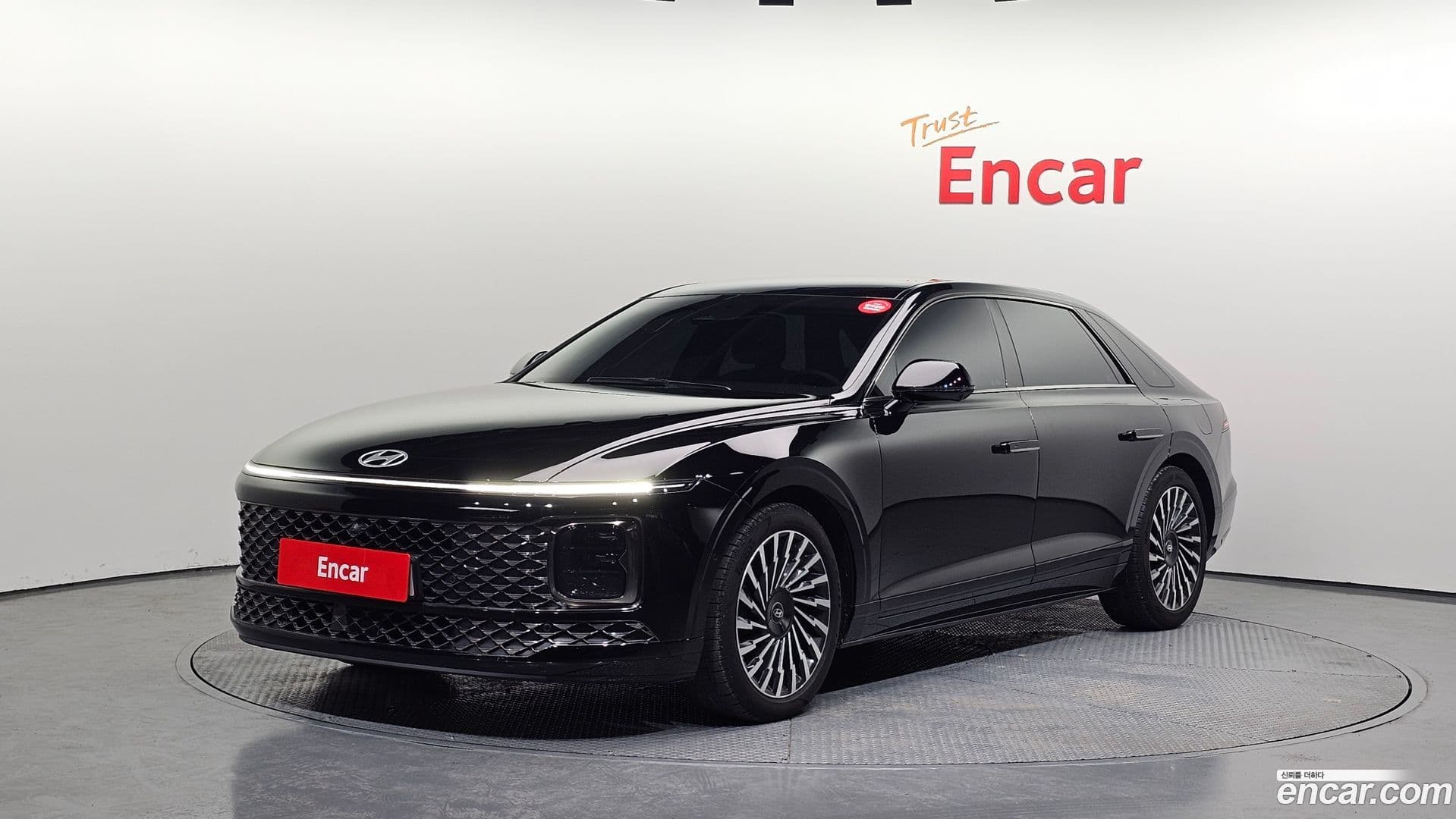 Main__Slider__Photo:Grandeur Hyundai 2023.0-0