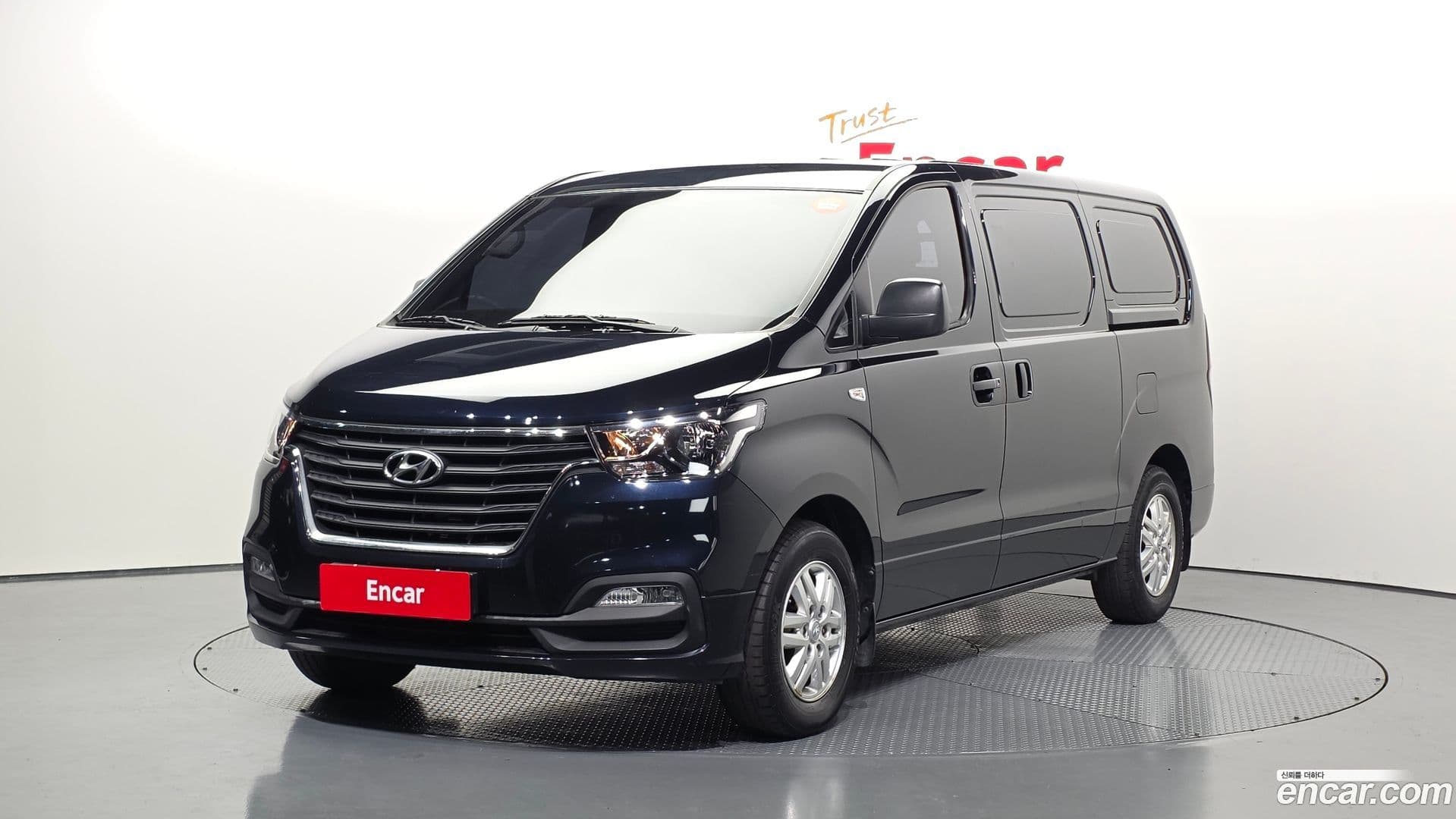 Main__Slider__Photo:Starex Hyundai 2019.2-0