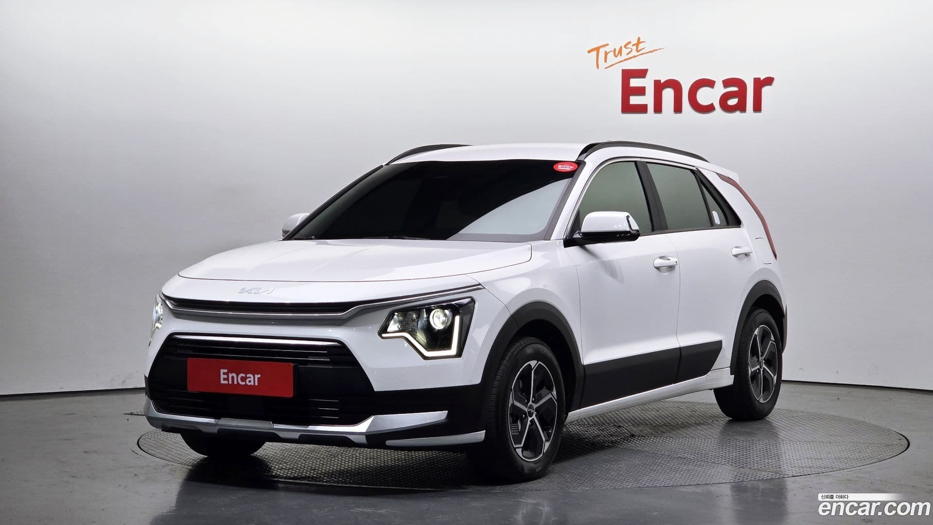Main__Slider__Photo:Niro Kia 2023.9-0