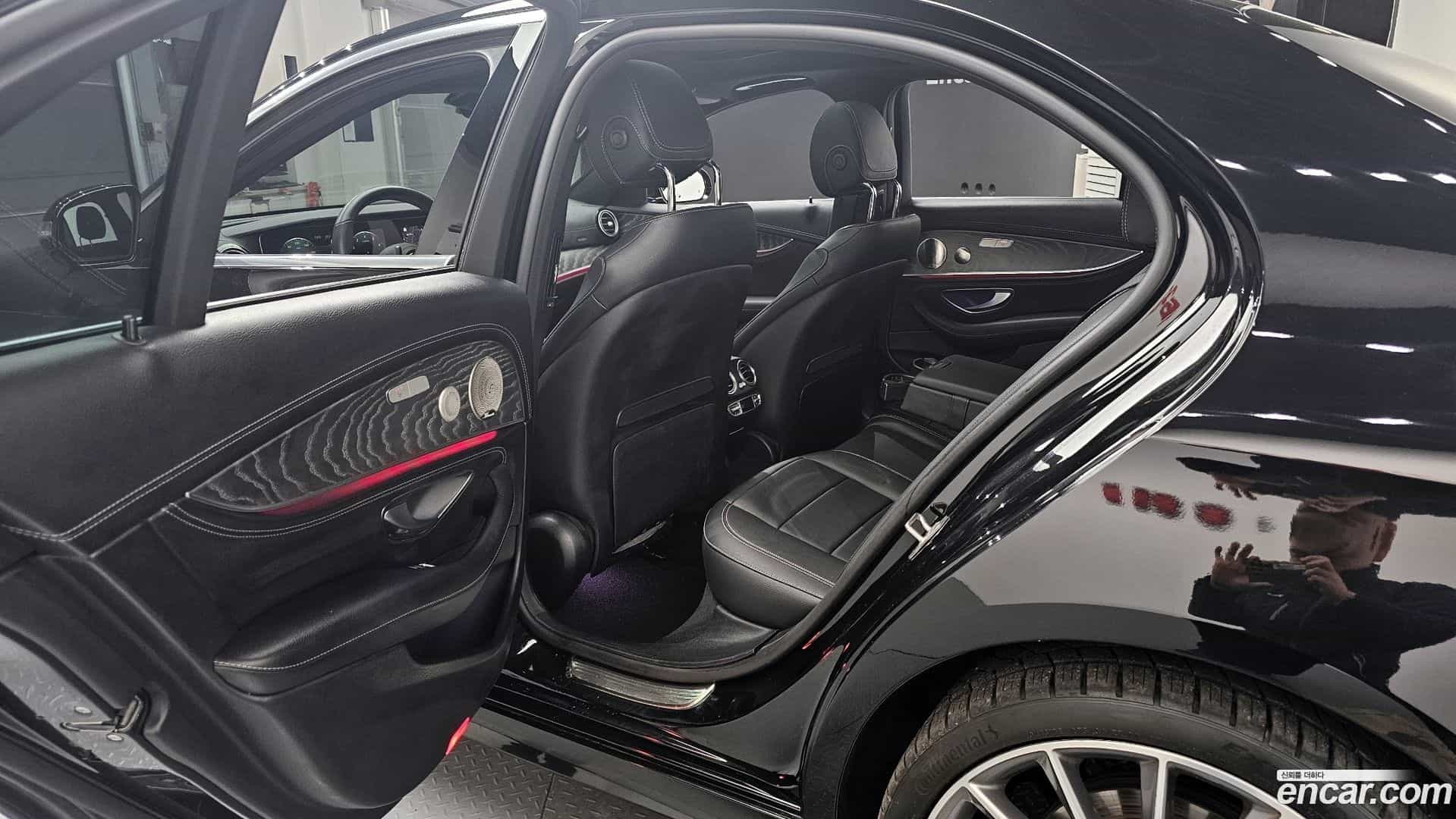 E-Class Mercedes-Benz 2022.1-OPTION-015