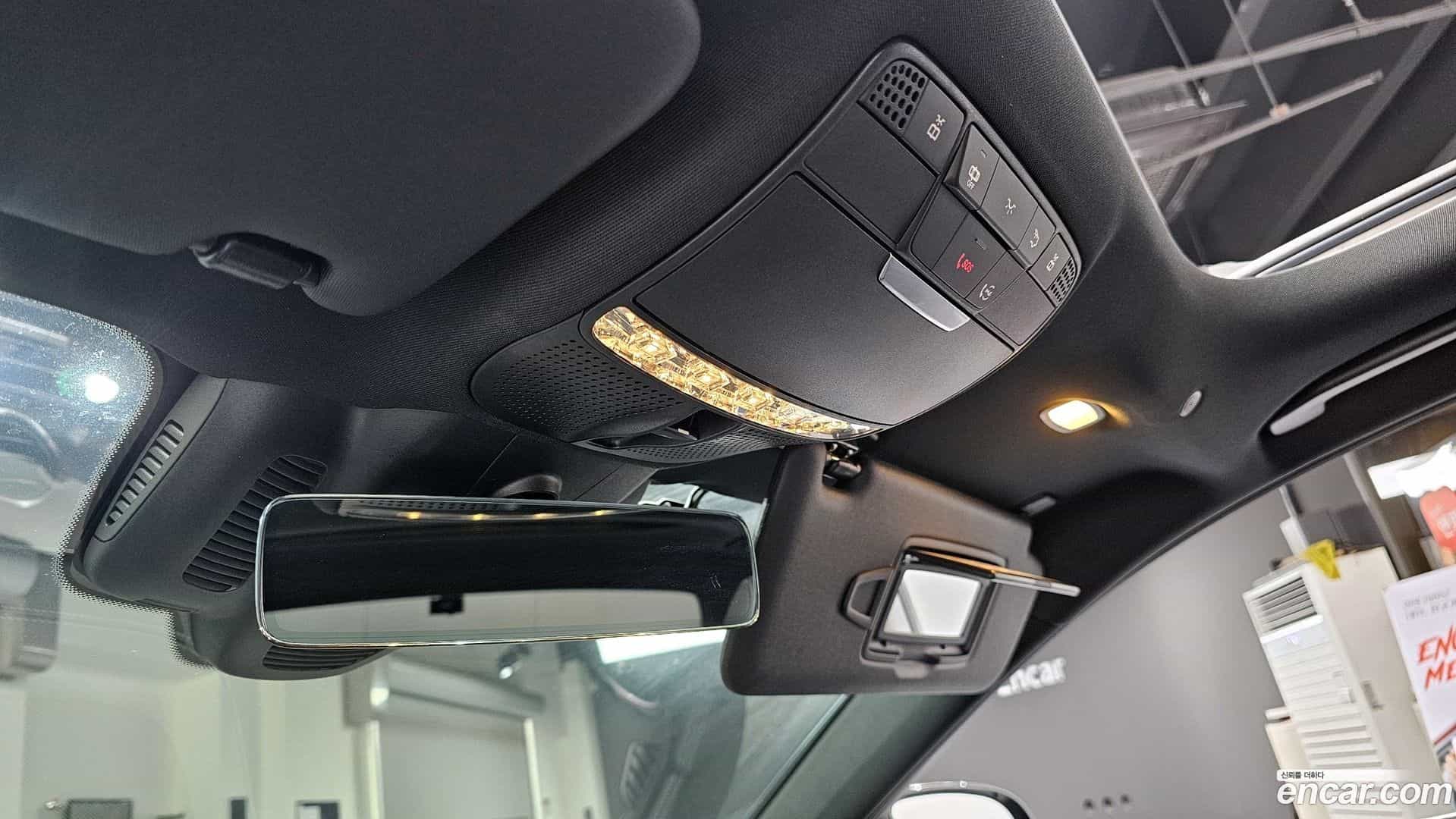 E-Class Mercedes-Benz 2022.1-OPTION-021