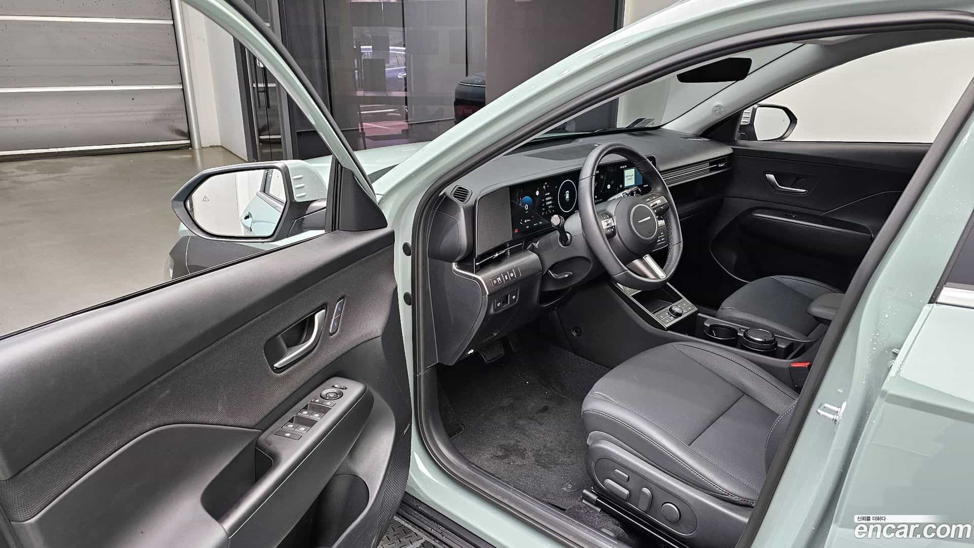 Kona Hyundai 2025.6-INNER-010