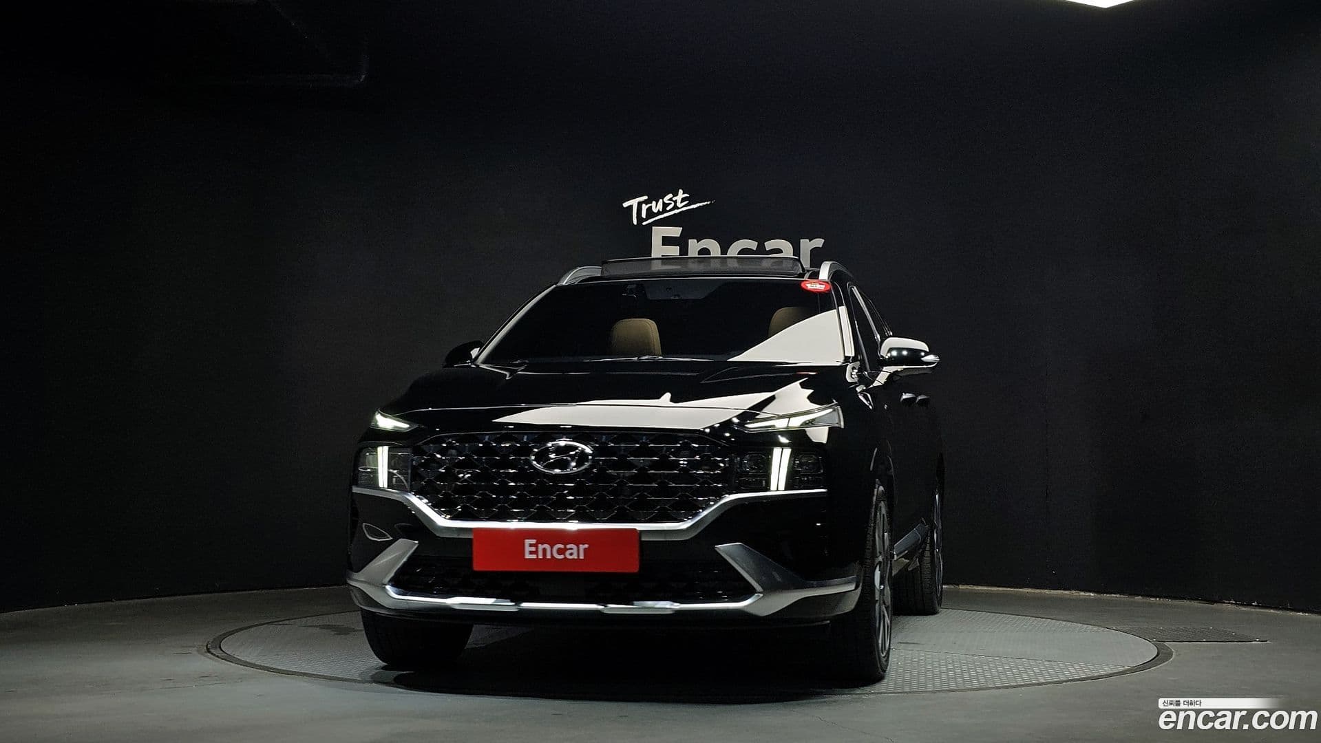Main__Slider__Photo:Santafe Hyundai 2020.9-0