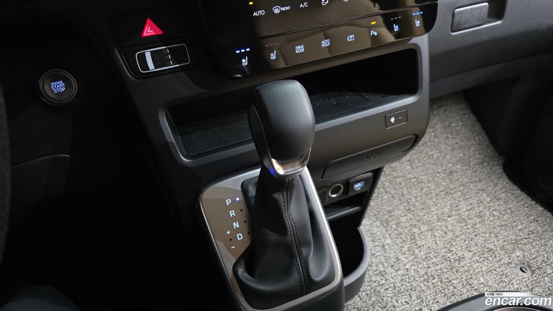 Staria Hyundai 2025.0-INNER-009