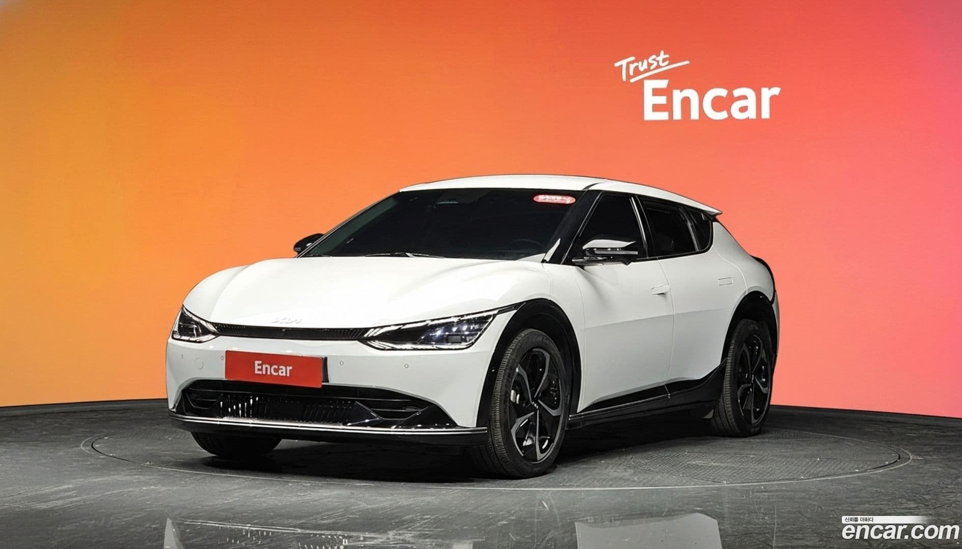 Main__Slider__Photo:EV6 Kia 2023.3-0