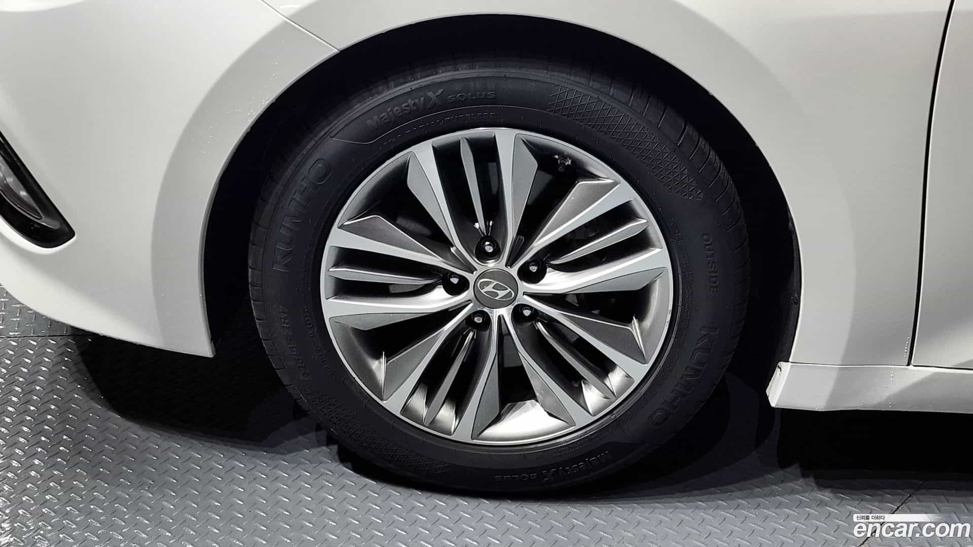 Grandeur Hyundai 2015.4-OUTER-005