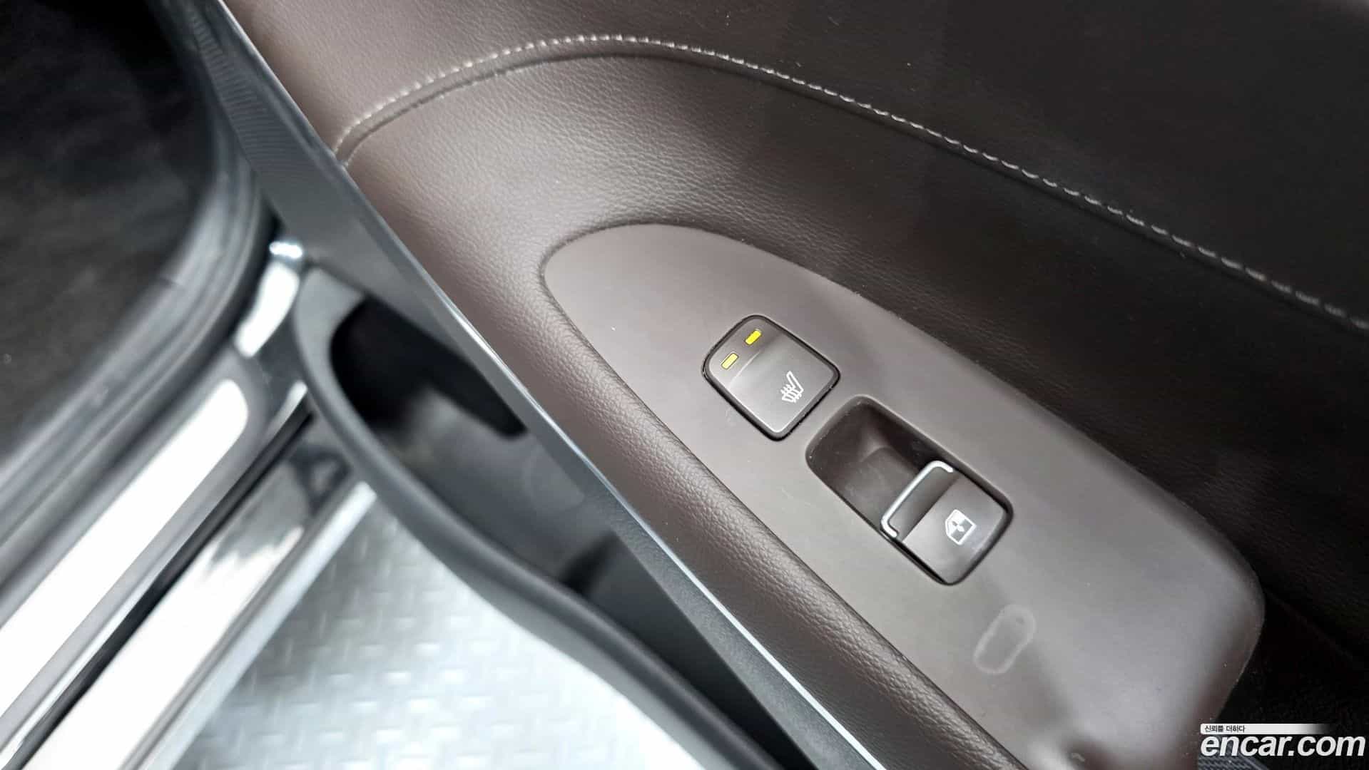 Grandeur Hyundai 2020.3-OPTION-023