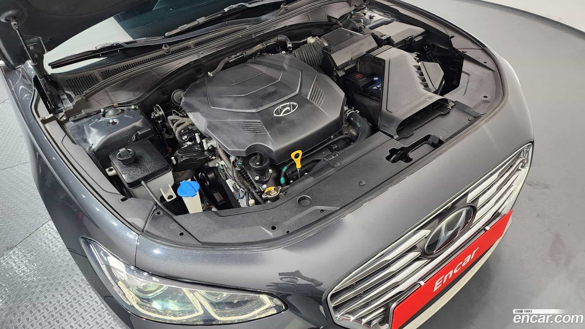 Grandeur Hyundai 2018.2-INNER-006