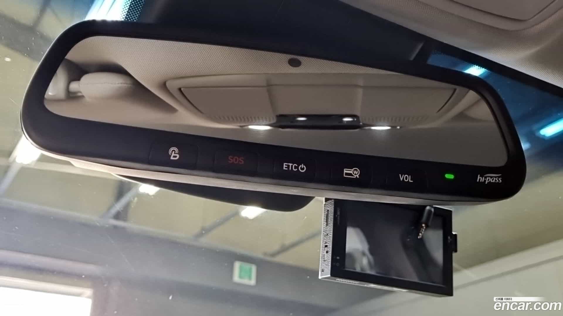 Grandeur Hyundai 2018.4-OPTION-020
