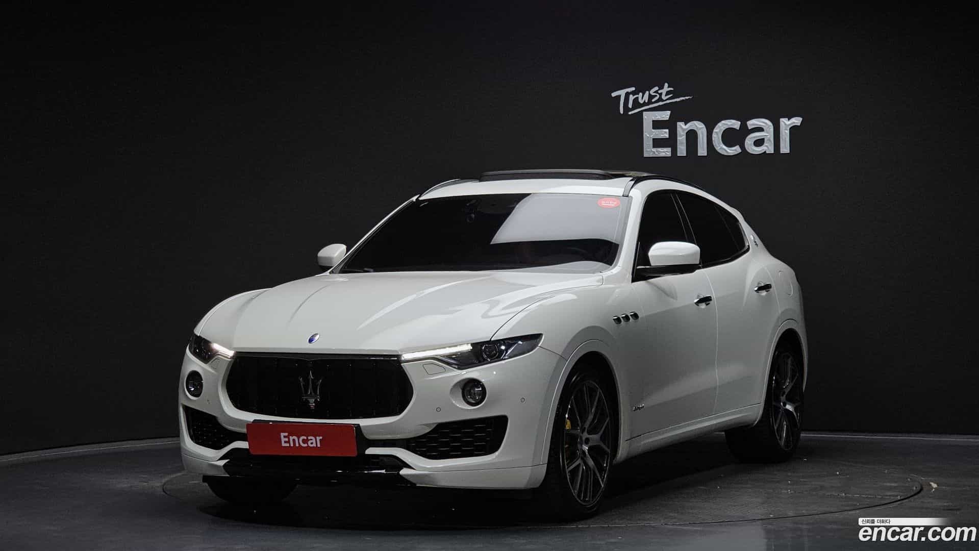 Levante Maserati 2017.11-OUTER-001