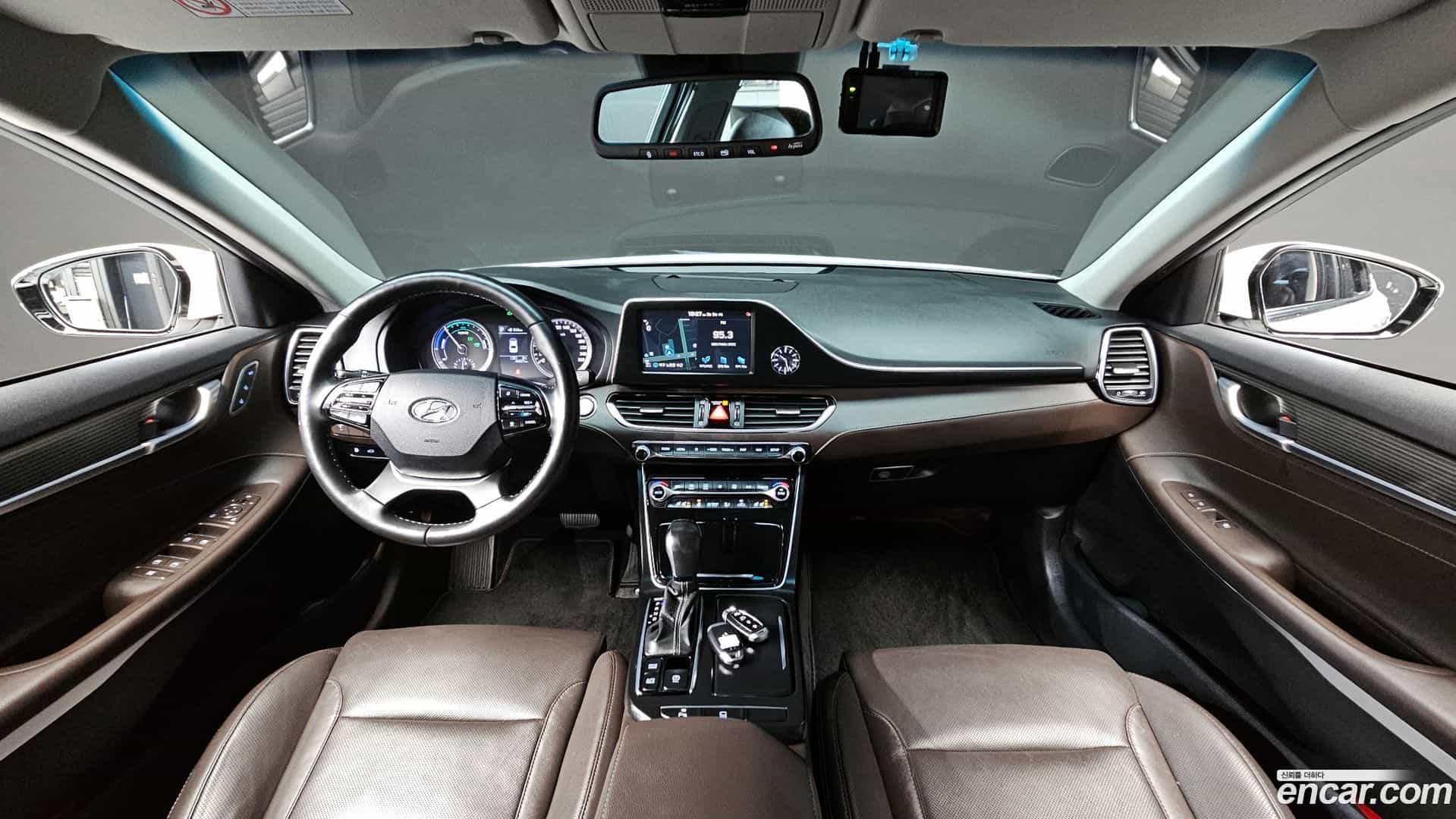 Grandeur Hyundai 2018.0-INNER-007