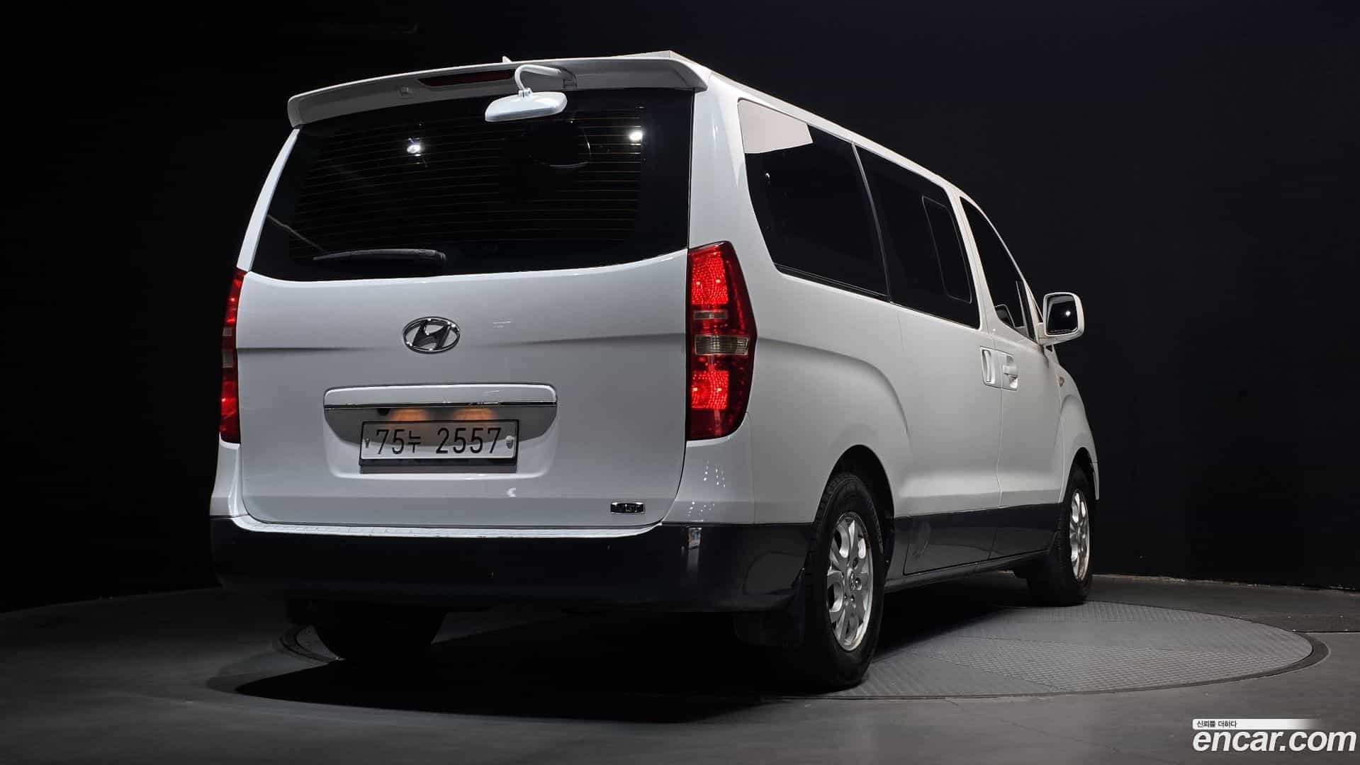 Starex Hyundai 2011.0-OUTER-002