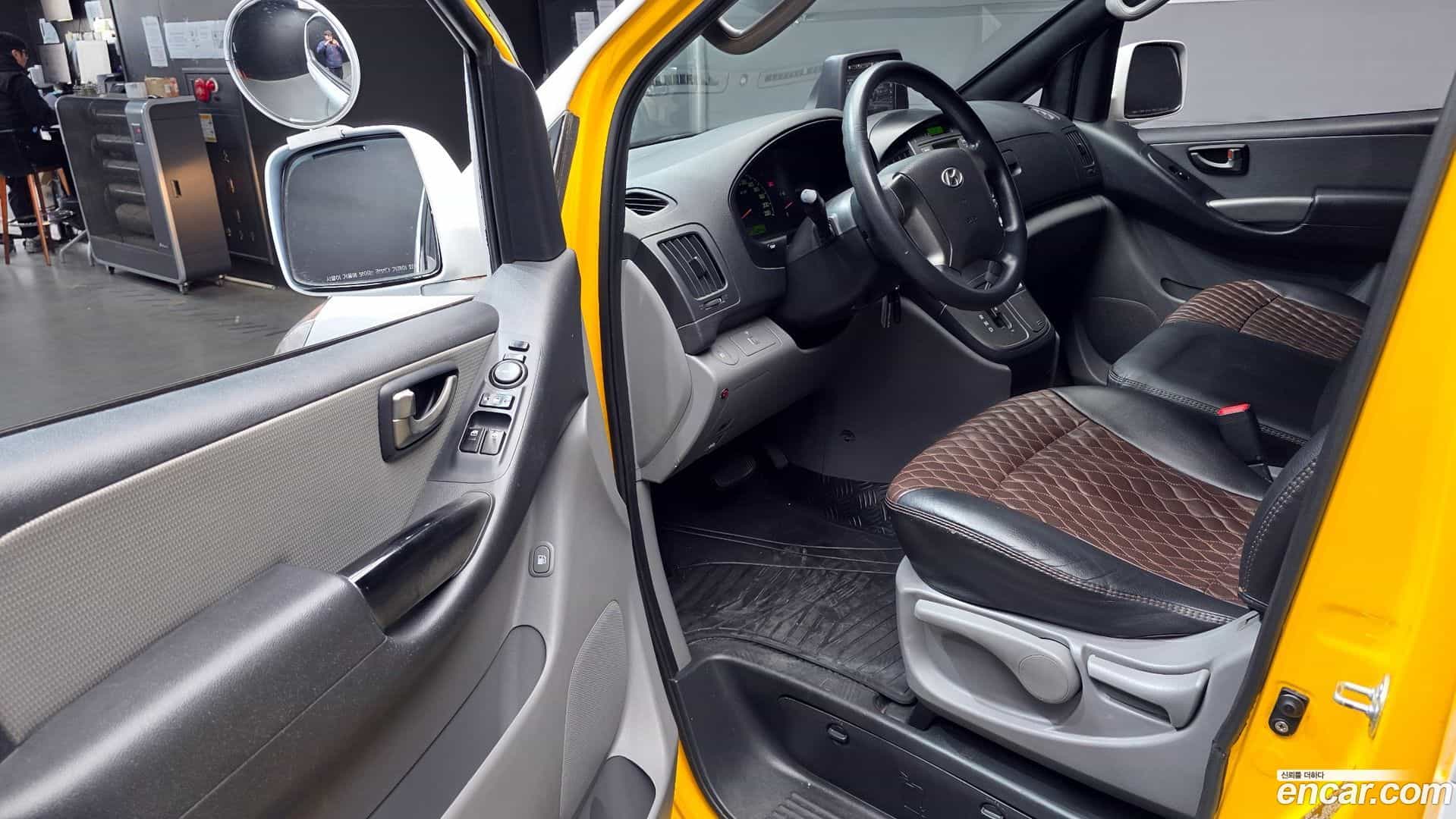 Starex Hyundai 2011.0-OPTION-015